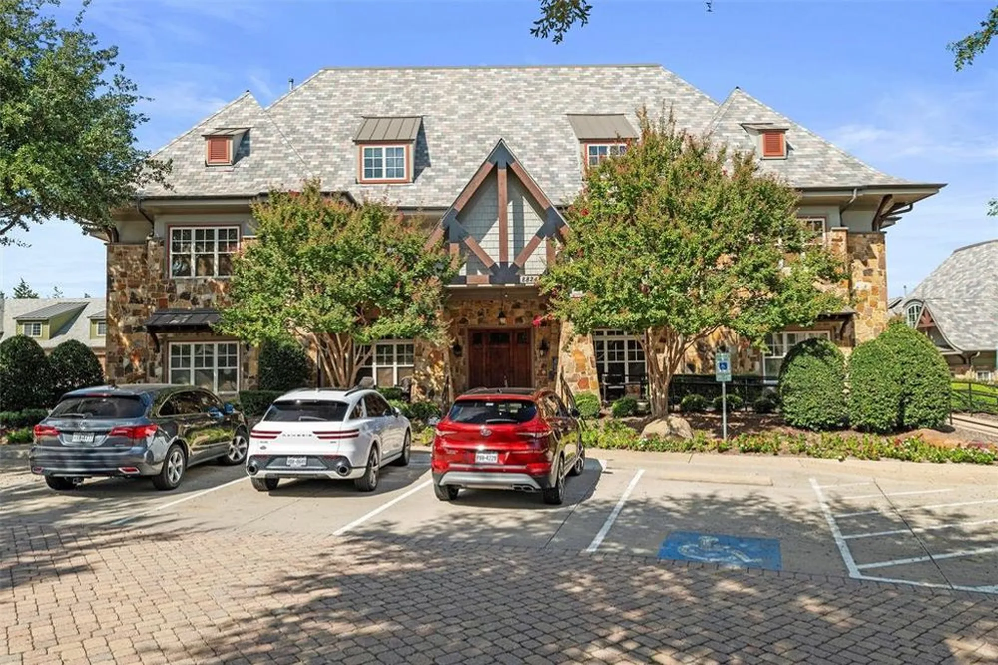 Property Slideshow image 26 of 35 | 8617 grassland dr, Mckinney, TX, 75070
