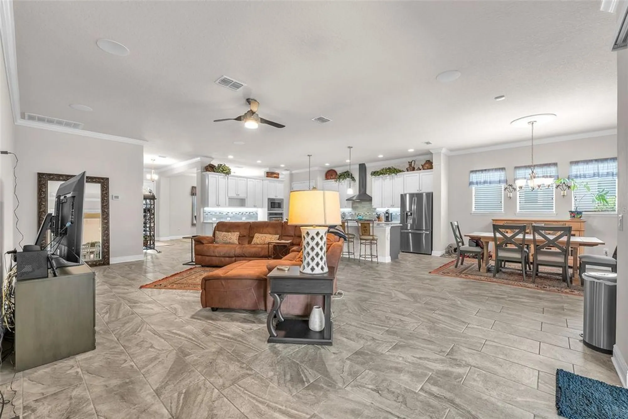 Property Slideshow image 24 of 58 | 6122 watercolor dr, Lithia, FL, 33547