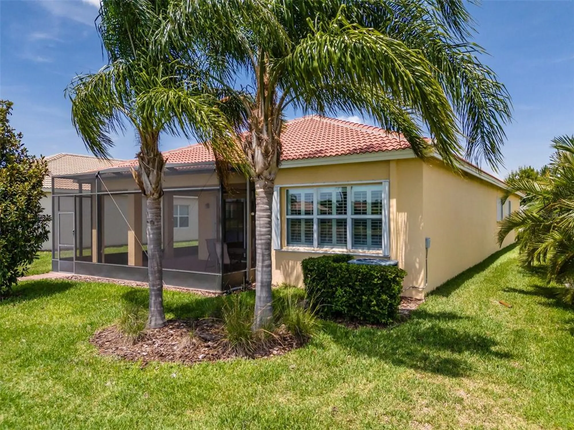 Property Slideshow image 27 of 92 | 4821 grand banks dr, Wimauma, FL, 33598