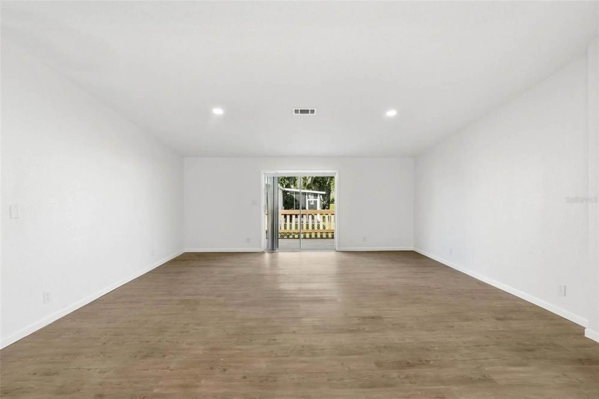 Property Slideshow image 17 of 38 | 5180 lexington cir, Wildwood, FL, 34785