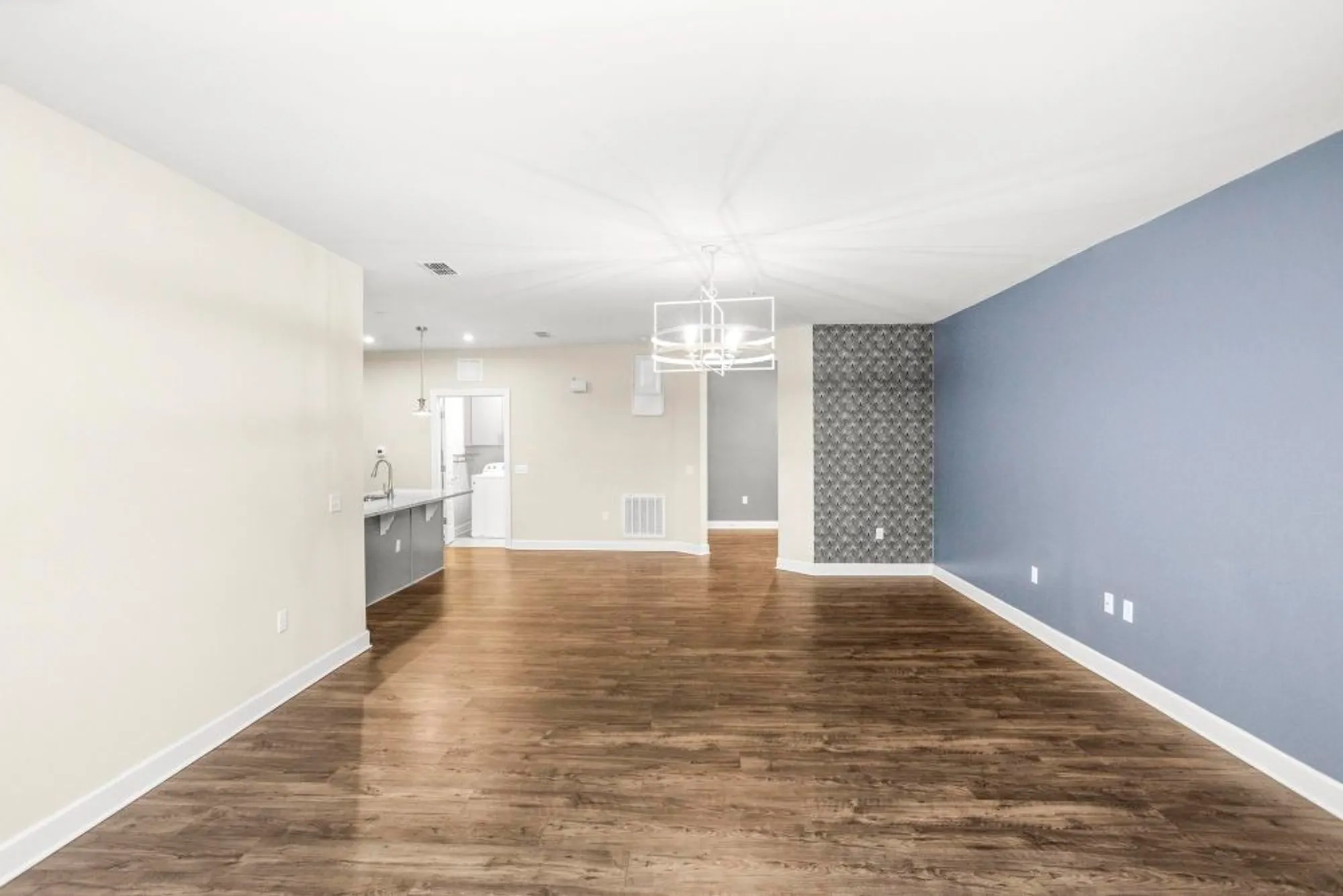 Property Slideshow image 10 of 60 | 141 saundersville rd apt 1402, Hendersonville, TN, 37075