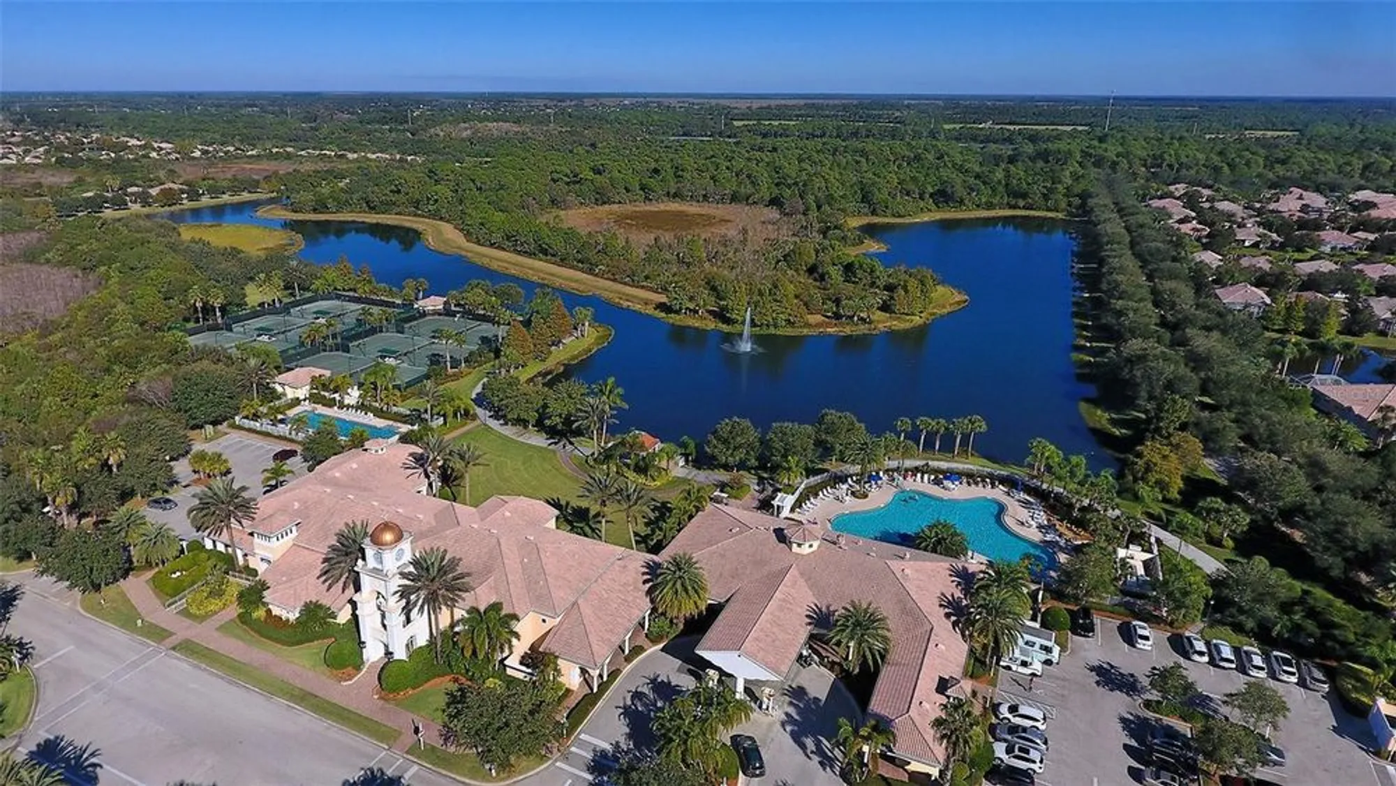 Property Slideshow image 55 of 100 | 5679 ferrara dr, Sarasota, FL, 34238