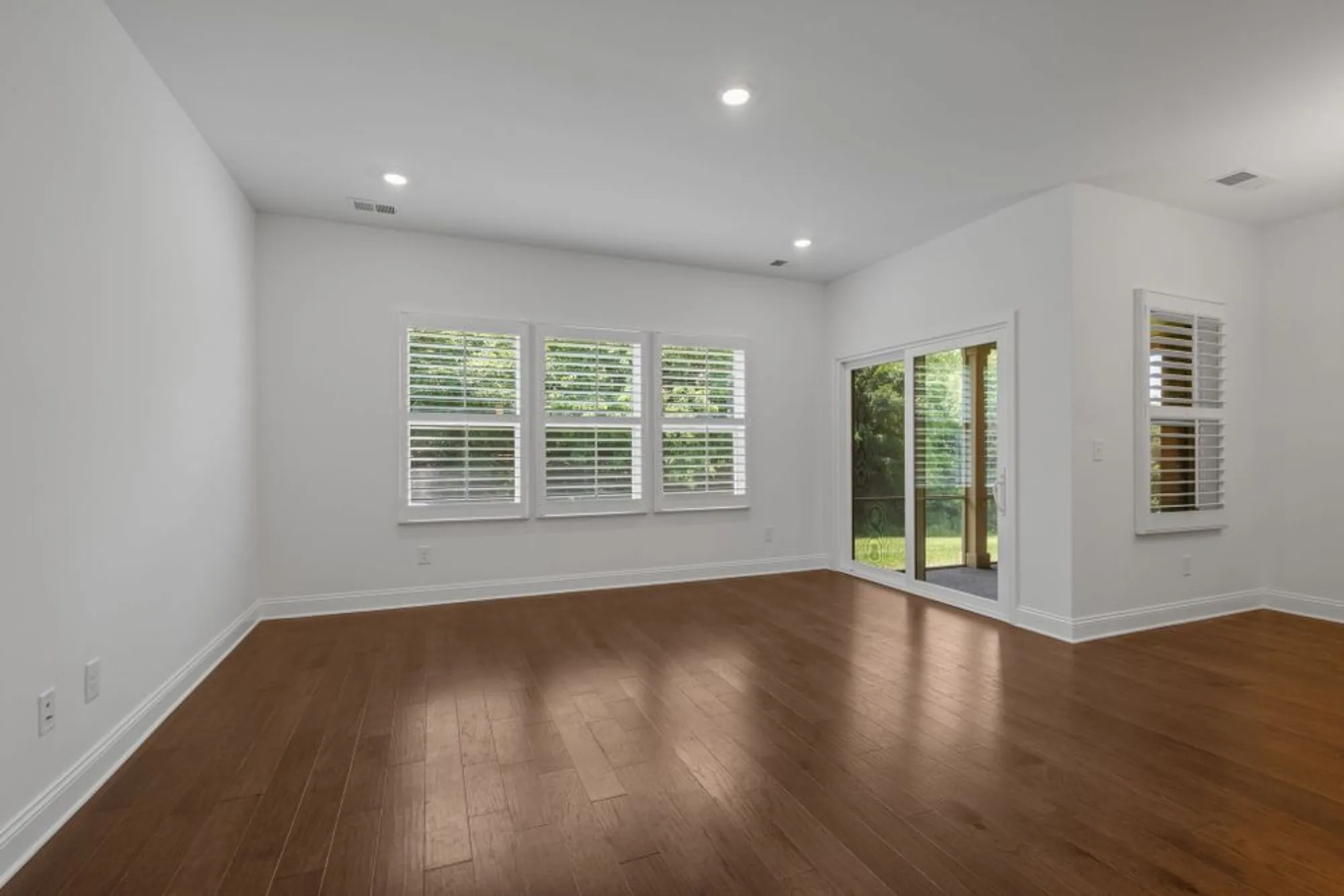 Property Slideshow image 11 of 35 | 1551 cedarbrooke ln, Lebanon, TN, 37090