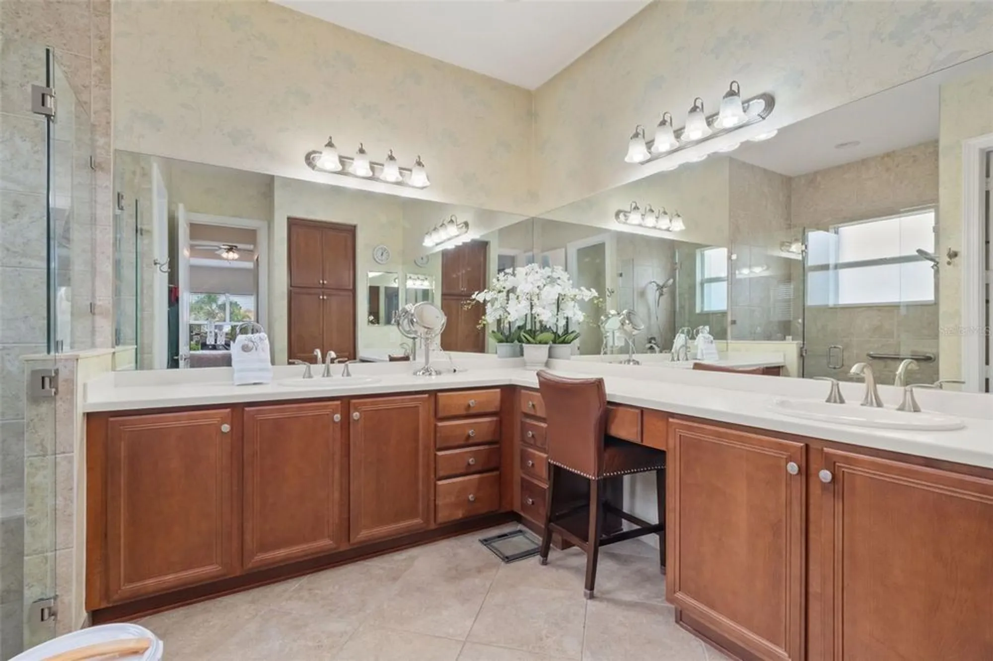 Property Slideshow image 30 of 49 | 16133 coquina bay ln, Wimauma, FL, 33598