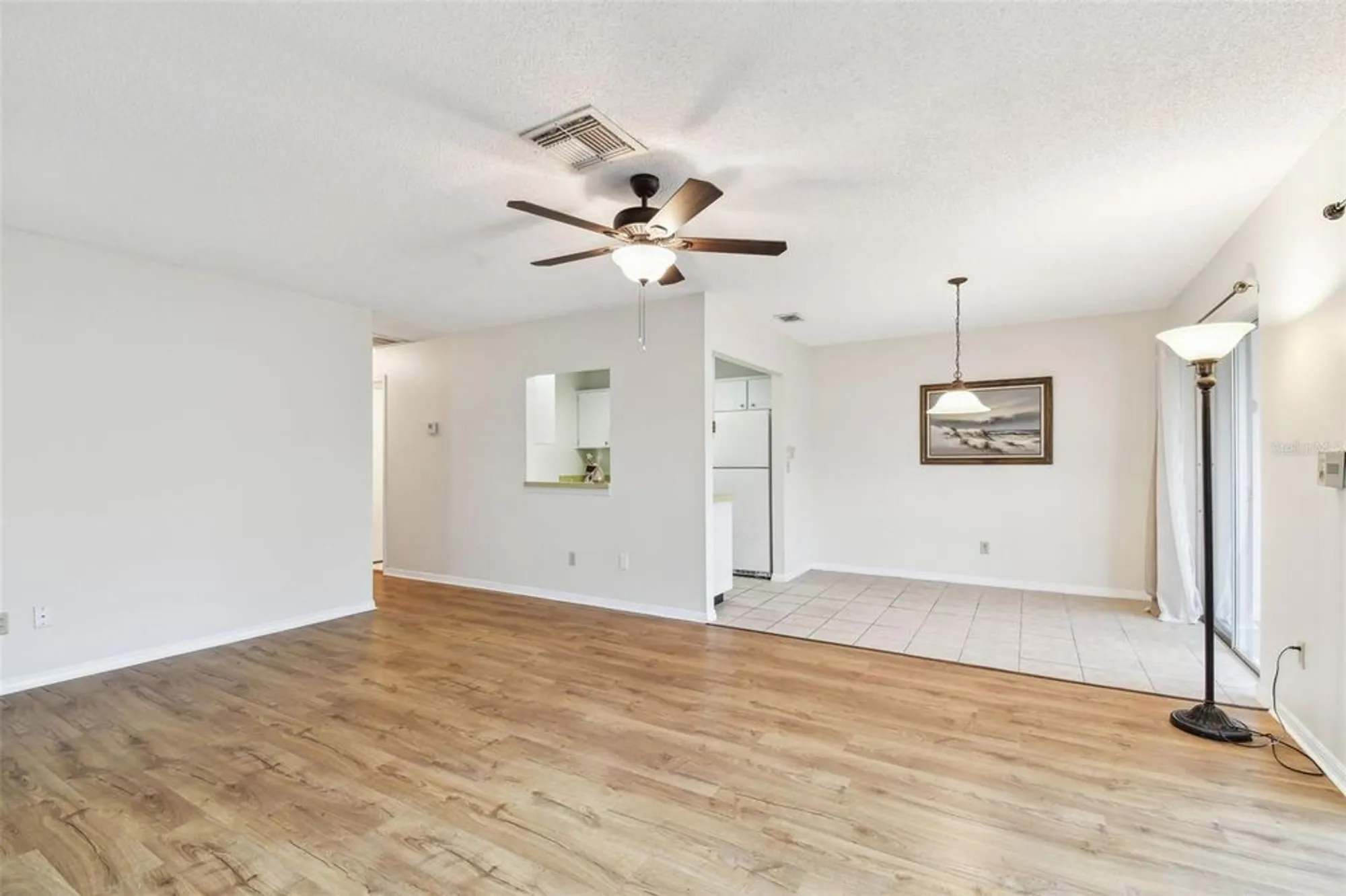 Property Slideshow image 10 of 50 | 2301 grenoble pl # 1, Sun City Center, FL, 33573