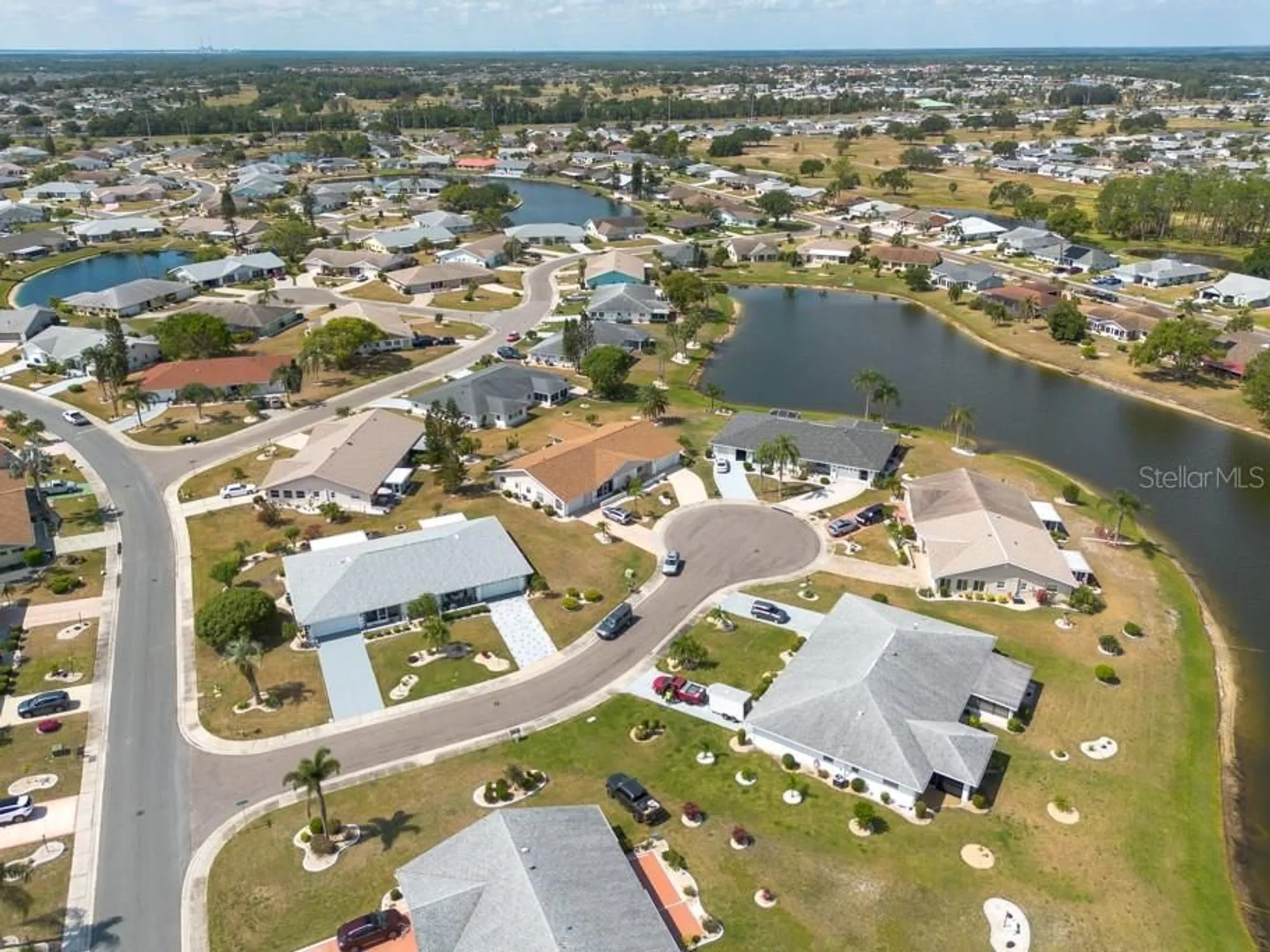 Property Slideshow image 41 of 44 | 106 silverbell ct, Sun City Center, FL, 33573