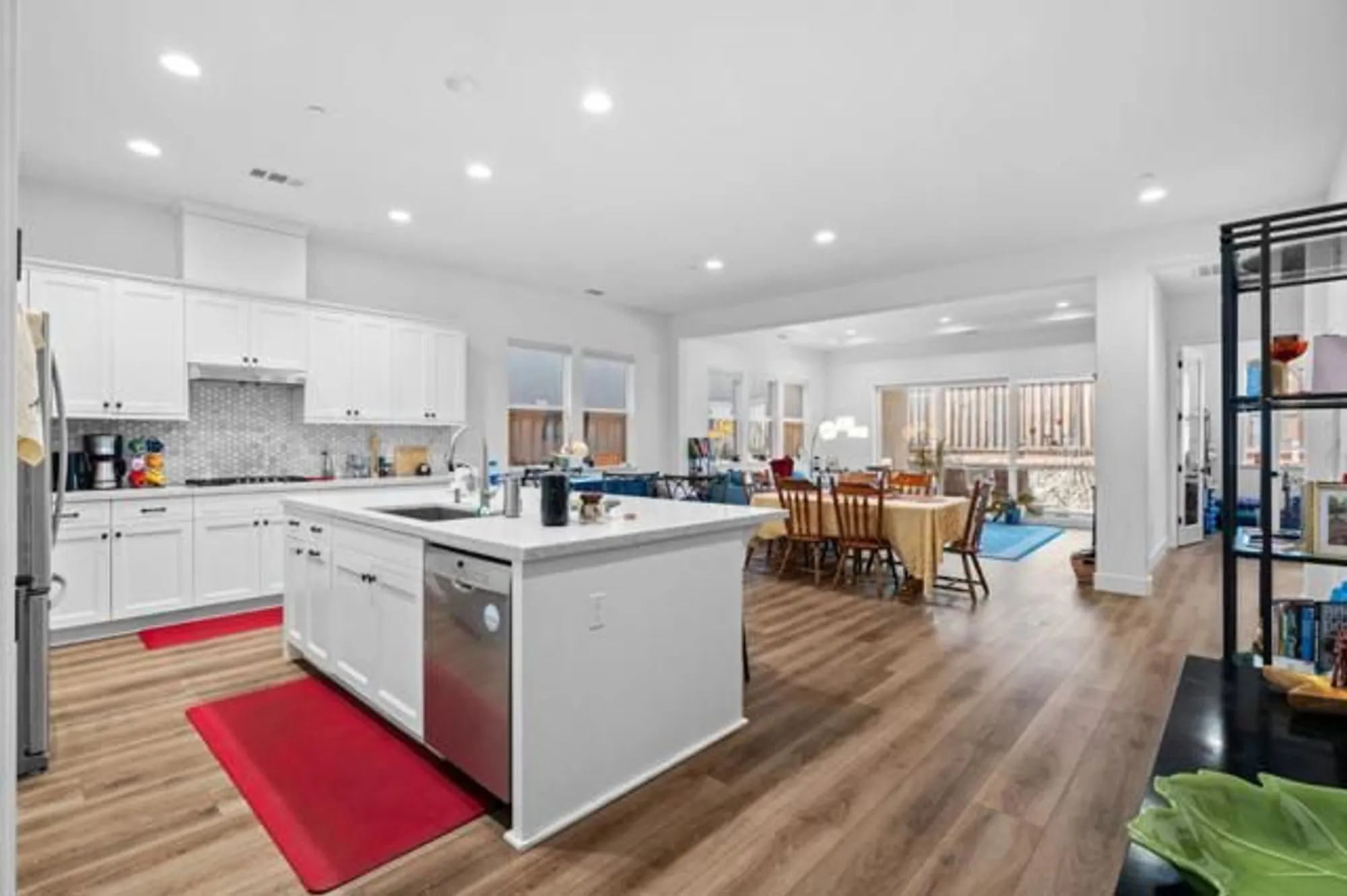 Property Slideshow image 5 of 31 | 1120 richard rd, Hollister, CA, 95023