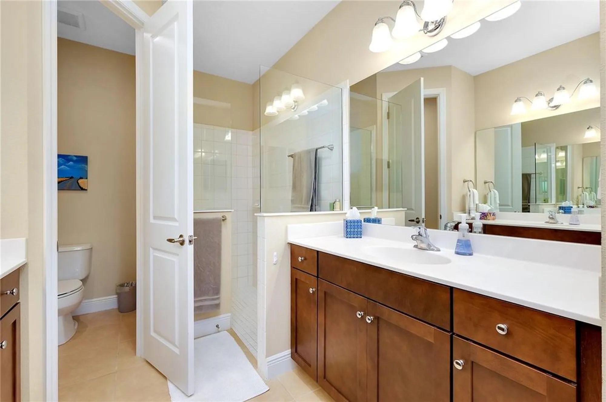 Property Slideshow image 32 of 59 | 21629 avon park ct, Venice, FL, 34293