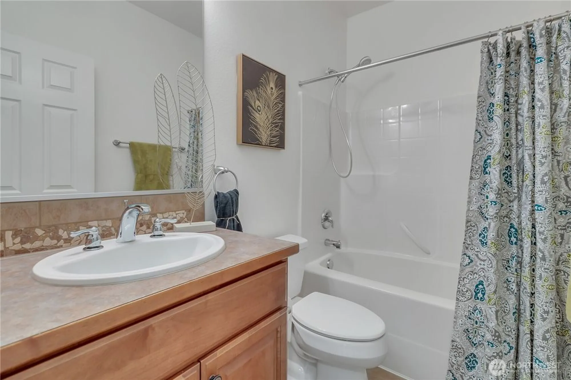 Property Slideshow image 25 of 38 | 4961 spokane st, Lacey, WA, 98516