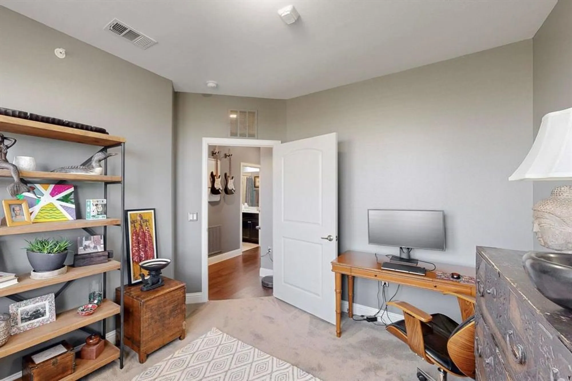 Property Slideshow image 22 of 40 | 1735 wittington pl apt 3403, Dallas, TX, 75234