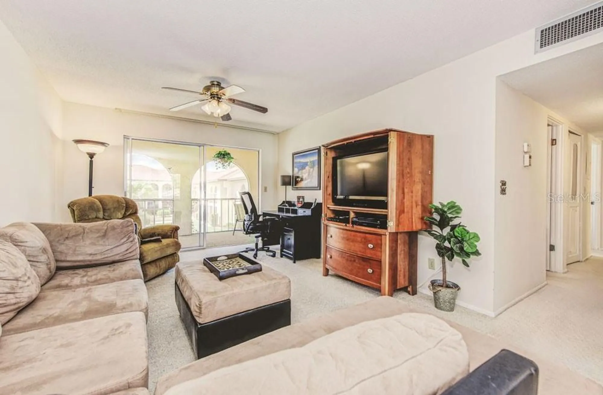 Property Slideshow image 4 of 58 | 3690 pinecrest st 124, Sarasota, FL, 34232
