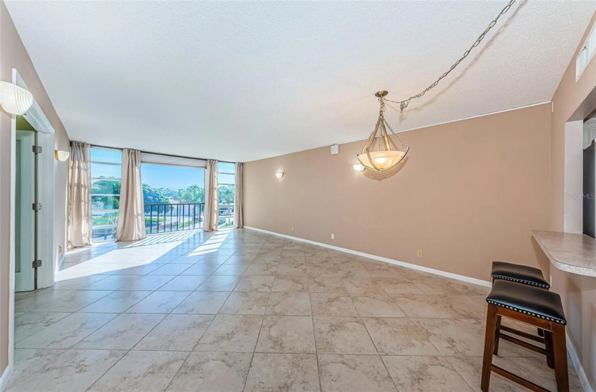 Property Slideshow image 6 of 55 | 7400 sun island dr 311, South Pasadena, FL, 33707