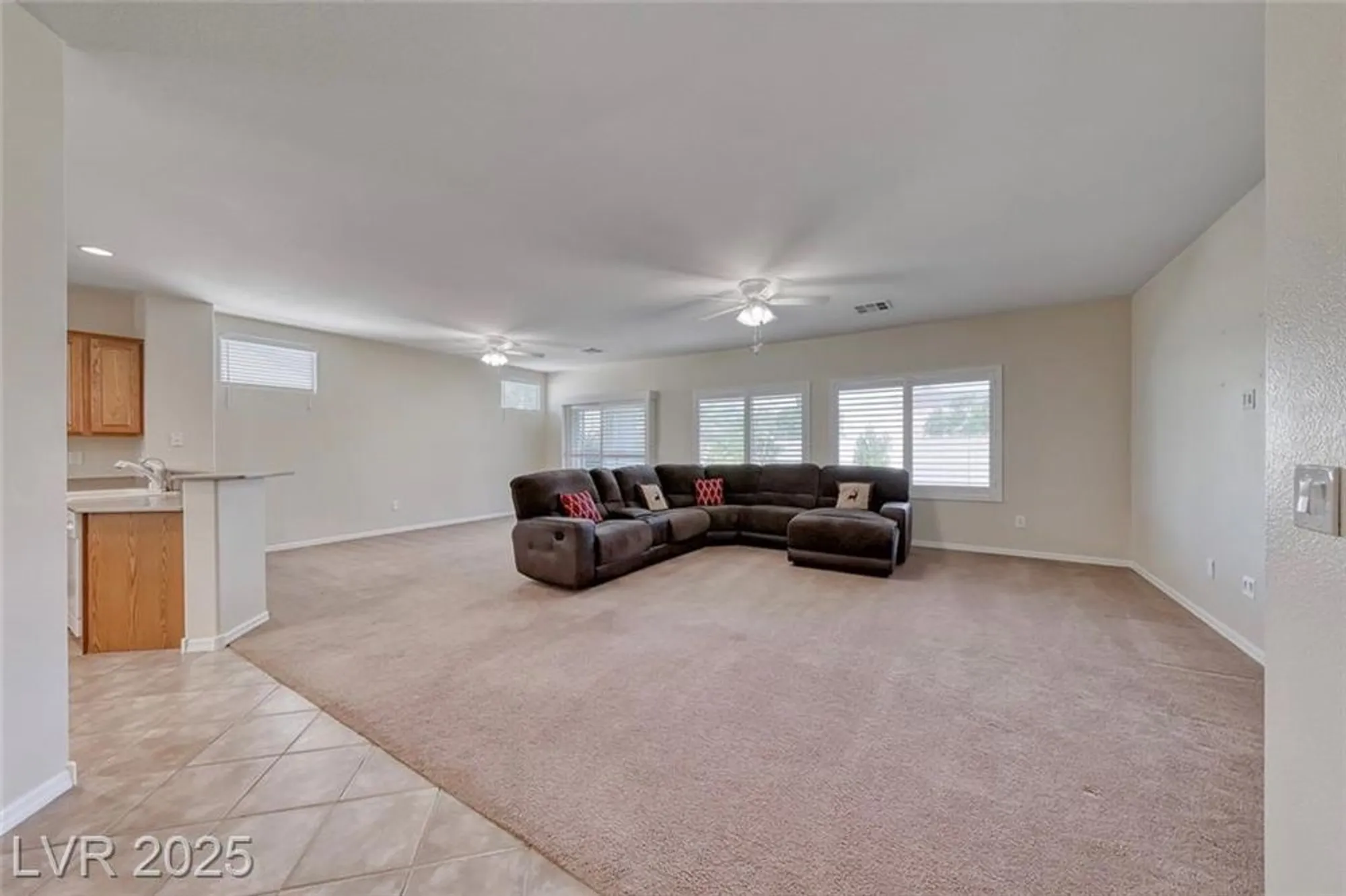 Property Slideshow image 6 of 56 | 2218 sandstone cliffs dr, Henderson, NV, 89044