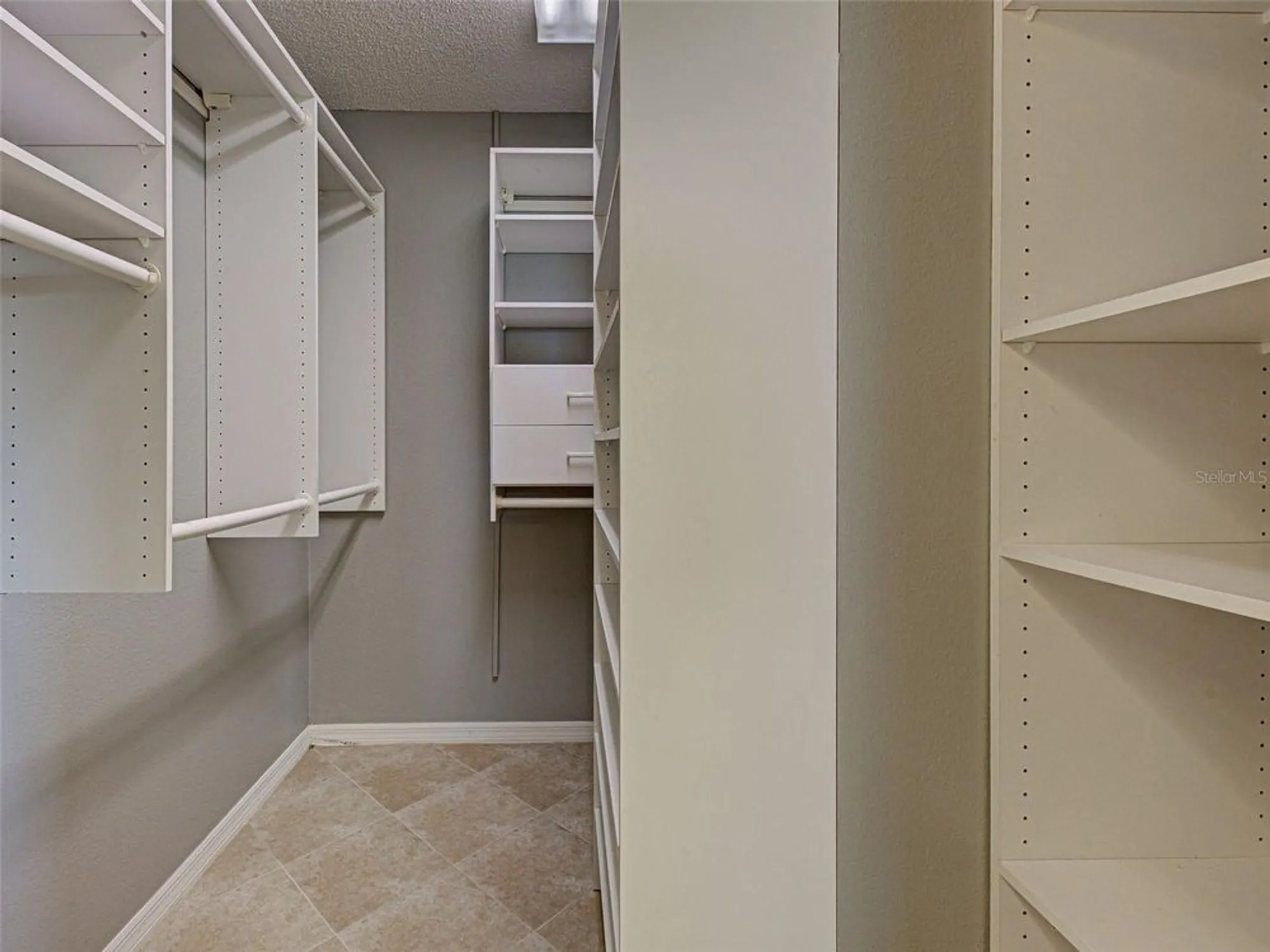 Property Slideshow image 33 of 62 | 720 brightside crescent dr 11, Venice, FL, 34293