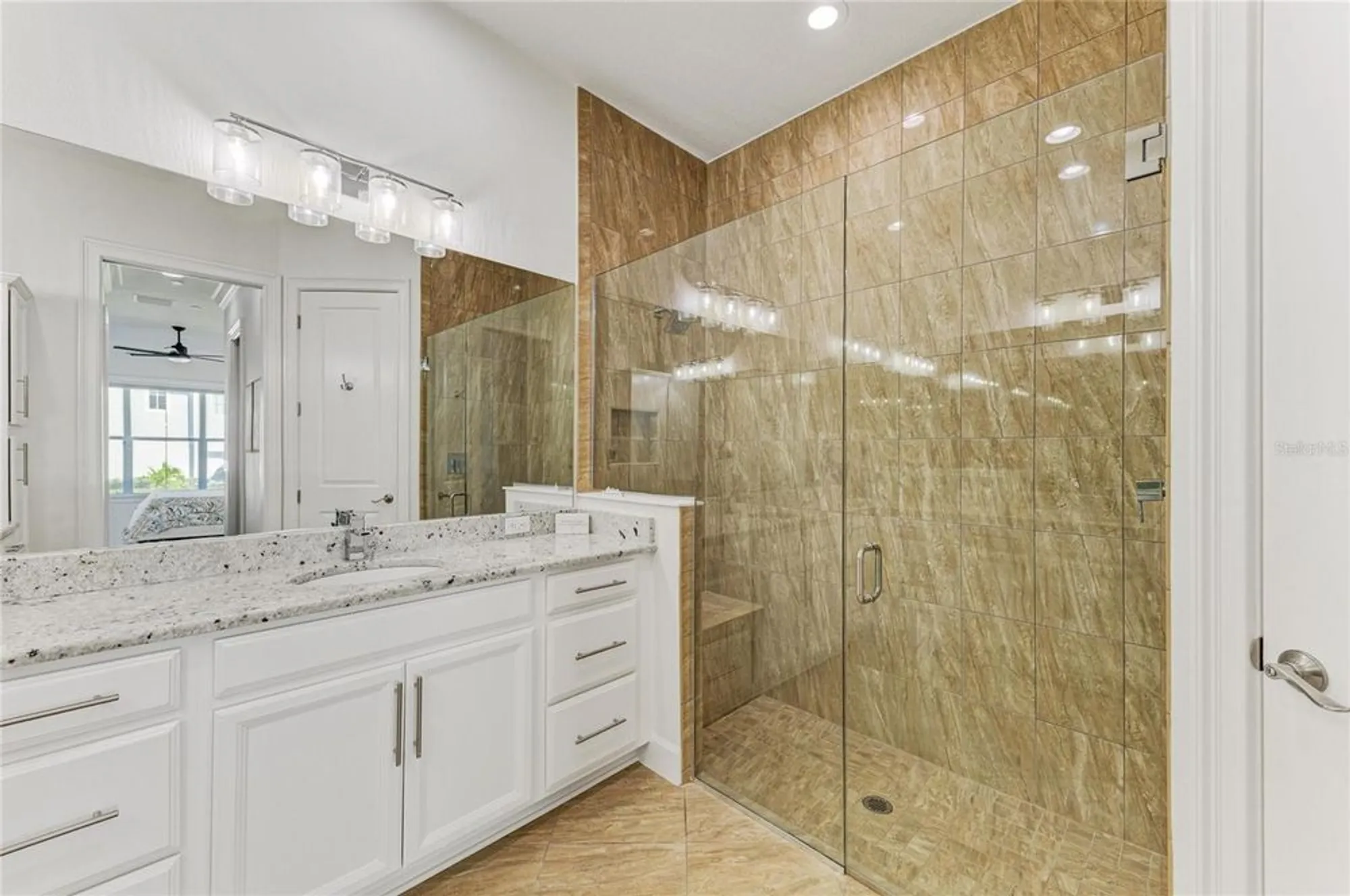 Property Slideshow image 31 of 98 | 334 castaway cay dr 101, Bradenton, FL, 34209