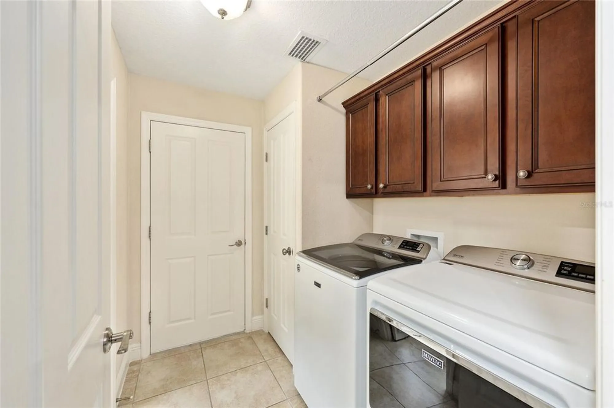 Property Slideshow image 19 of 64 | 2361 india hook ter, The Villages, FL, 32162