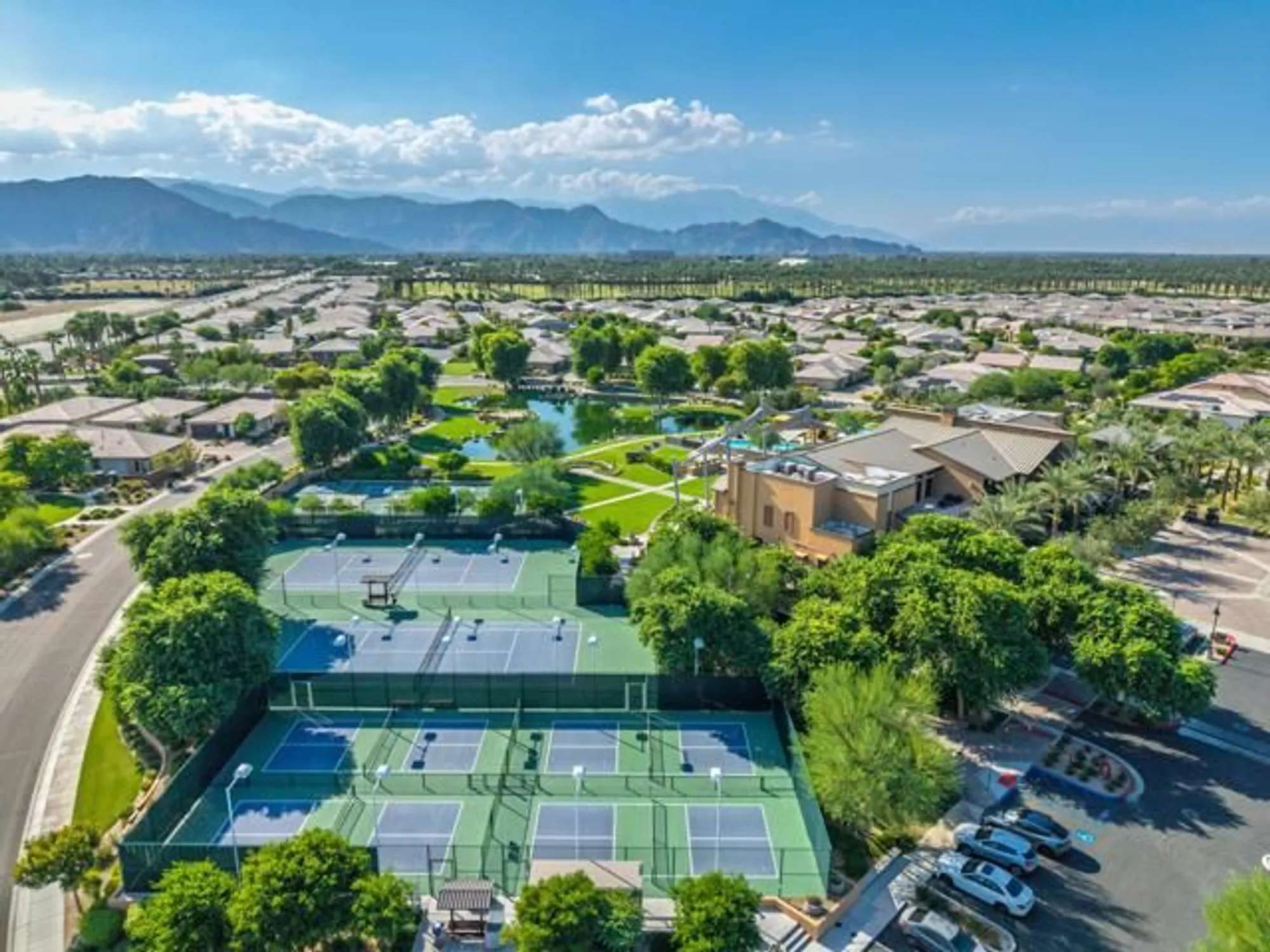 Property Slideshow image 32 of 51 | 82800 kingsboro ln, Indio, CA, 92201