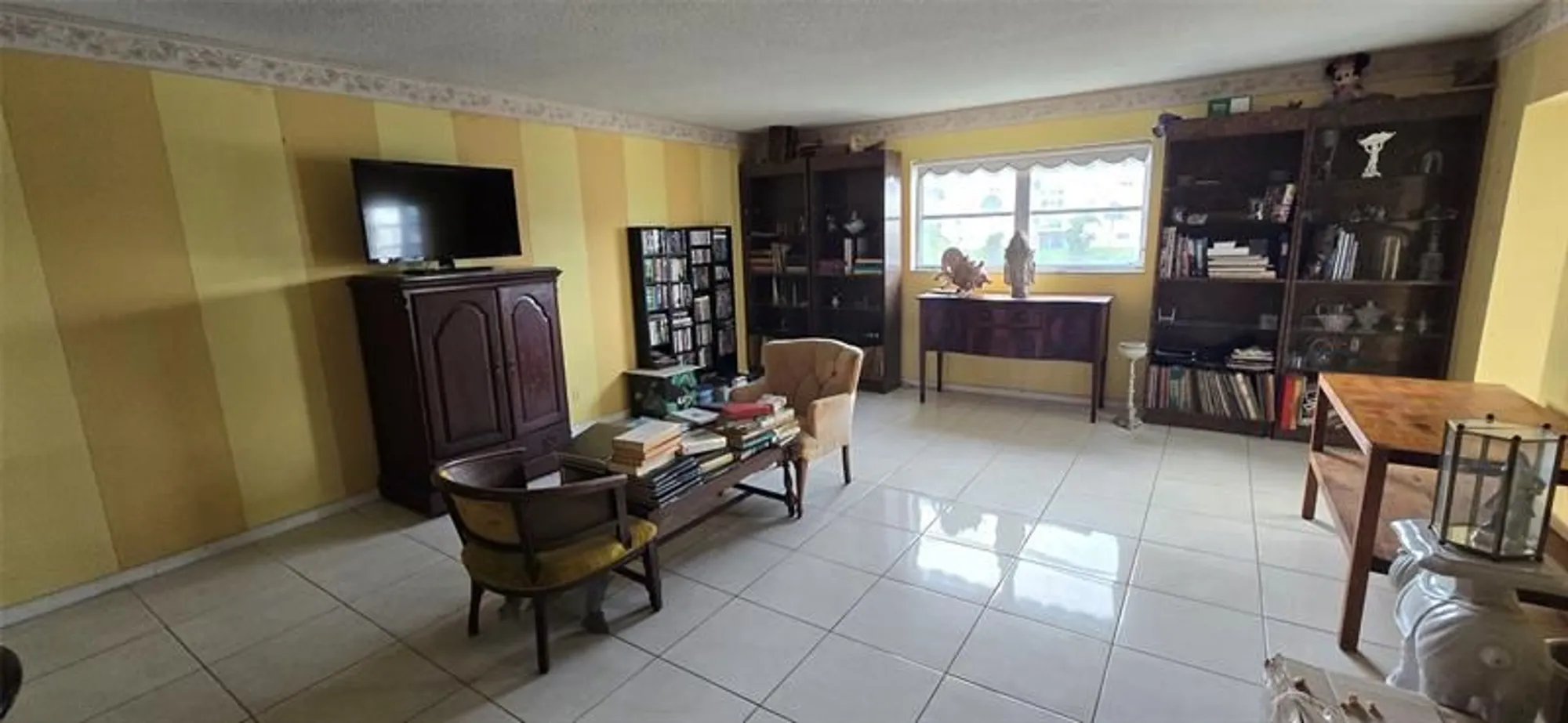 Property Slideshow image 7 of 15 | 4750 nw 22nd ct 209, Lauderhill, FL, 33313