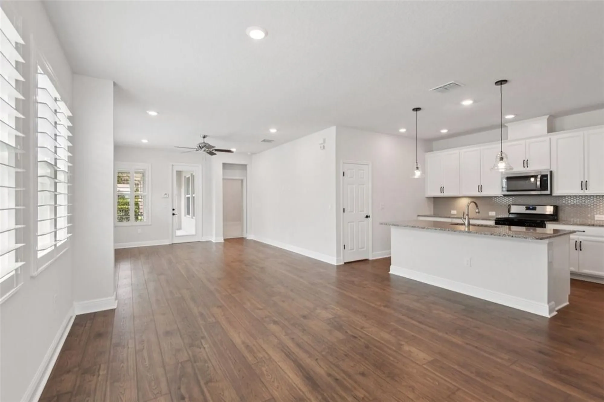 Property Slideshow image 18 of 31 | 13890 kingfisher glen dr, Lithia, FL, 33547