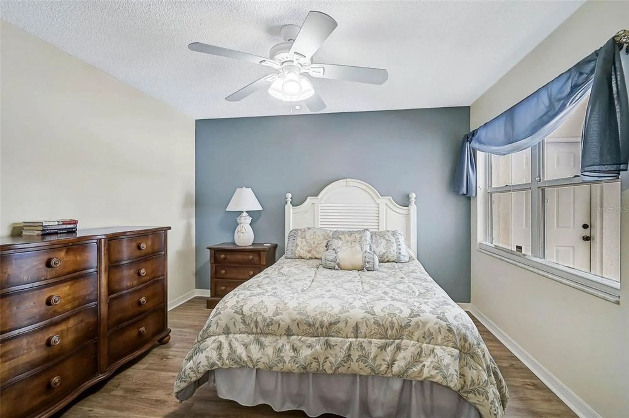 Property Slideshow image 25 of 49 | 7341 golf pointe cir, Sarasota, FL, 34243