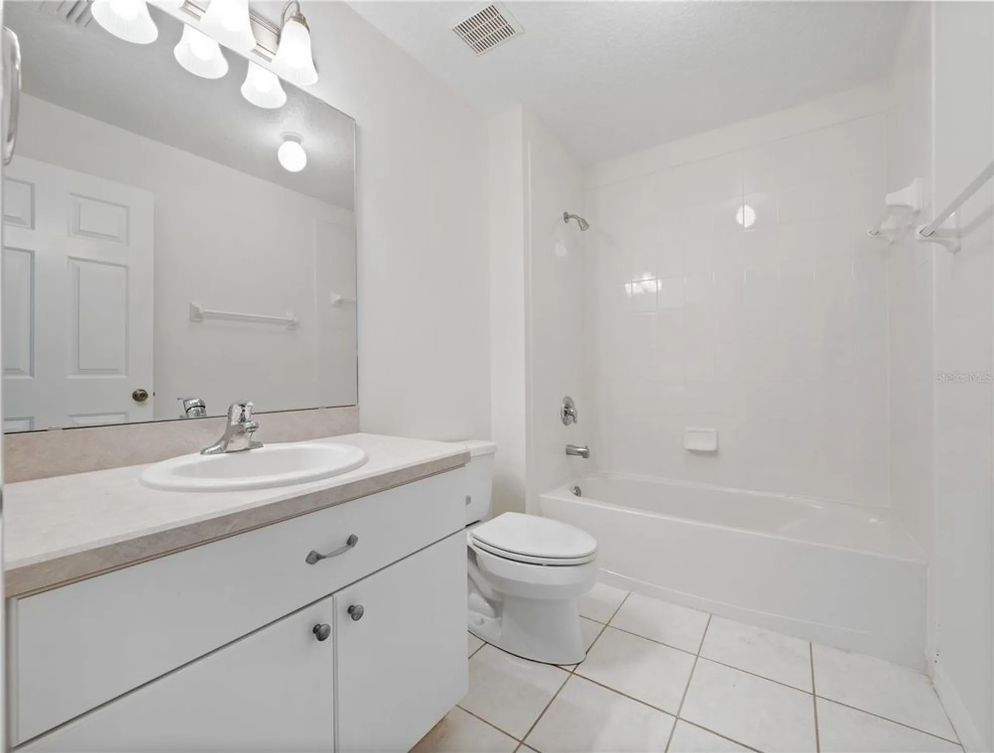 Property Slideshow image 27 of 77 | 20505 queen alexandra dr, Leesburg, FL, 34748