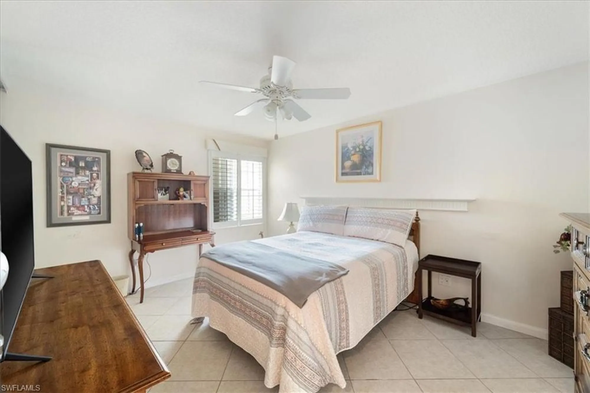 Property Slideshow image 22 of 27 | 5756 drummond way, Naples, FL, 34119