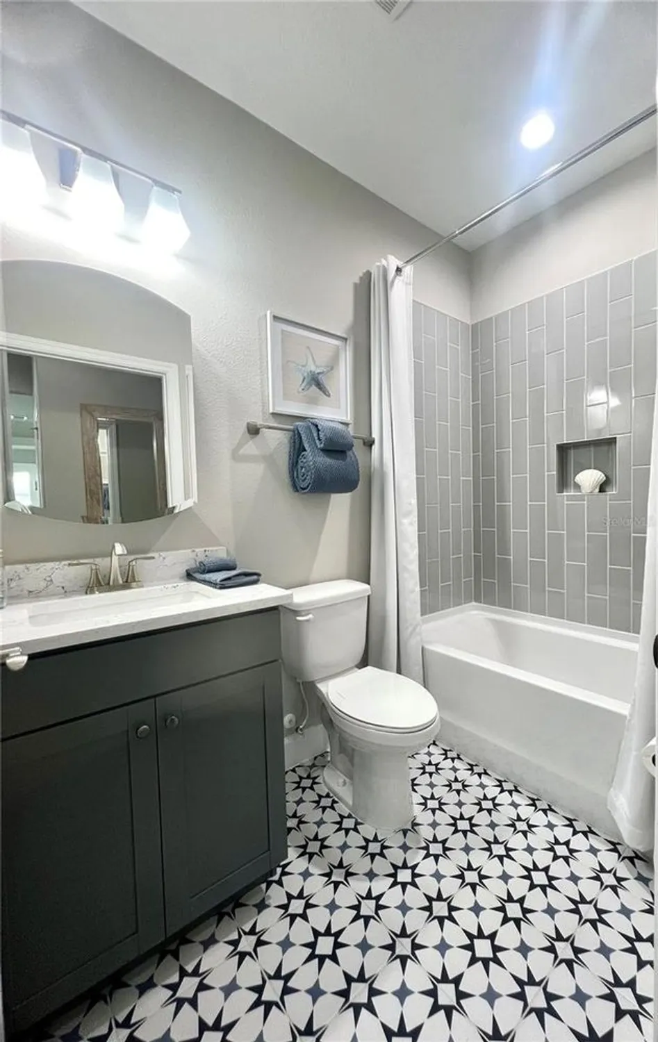 Property Slideshow image 31 of 39 | 279 latitude dr, Daytona Beach, FL, 32124