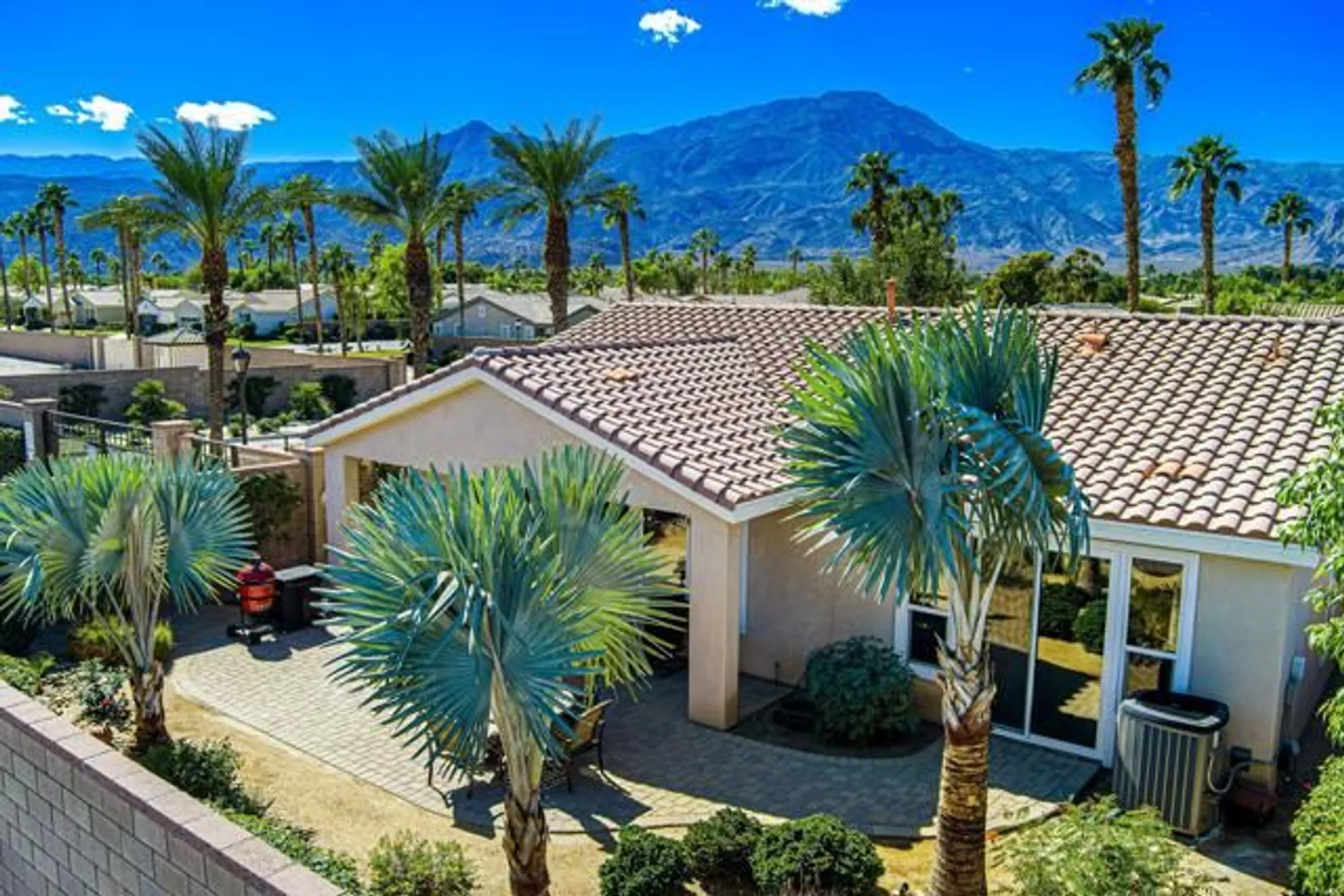 Property Slideshow image 6 of 79 | 60328 desert shadows dr, La Quinta, CA, 92253