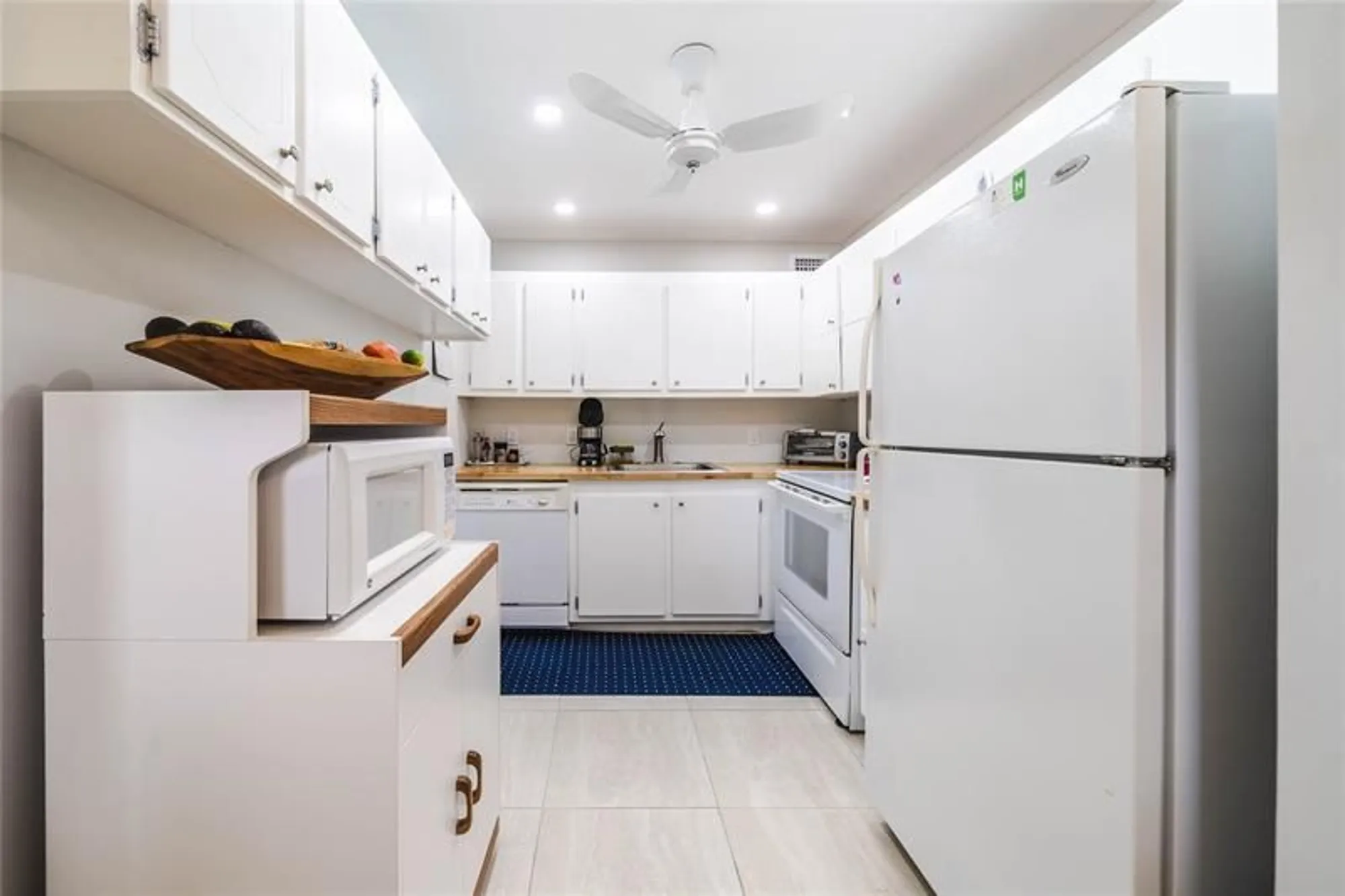 Property Slideshow image 4 of 37 | 458 tilford u # 458, Deerfield Beach, FL, 33442