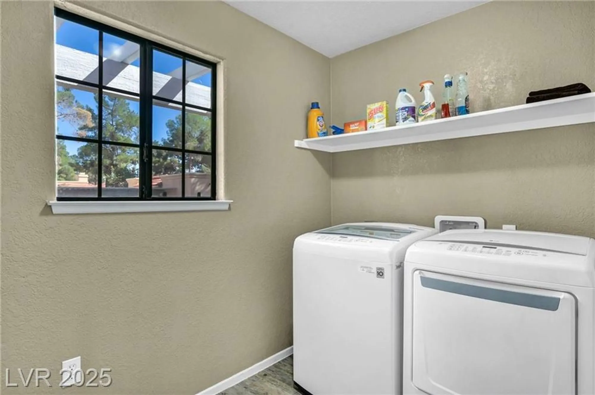 Property Slideshow image 26 of 44 | 2851 s valley view blvd unit 1025, Las Vegas, NV, 89102
