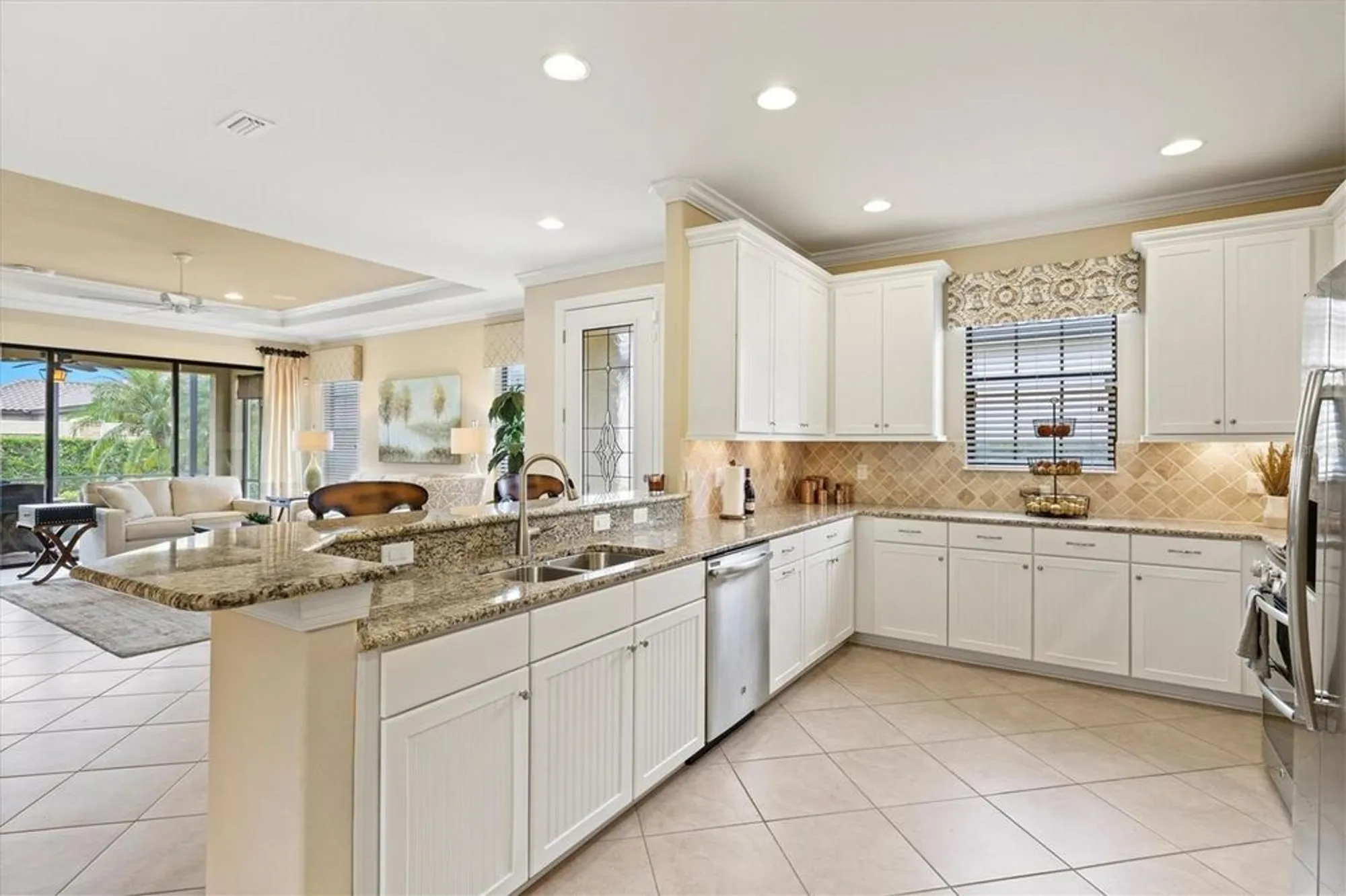Property Slideshow image 16 of 96 | 4945 savona run, Bradenton, FL, 34211