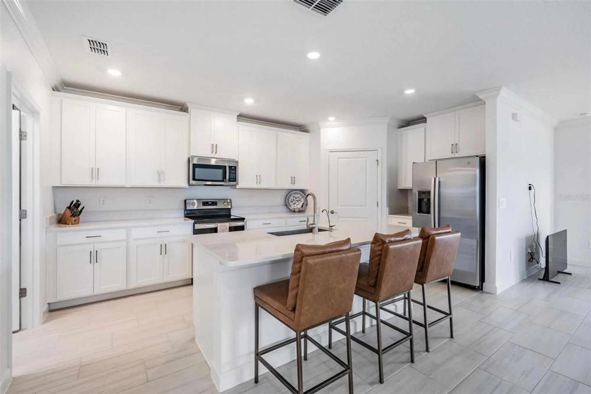 Property Slideshow image 19 of 93 | 10935 gable dig loop, San Antonio, FL, 33576