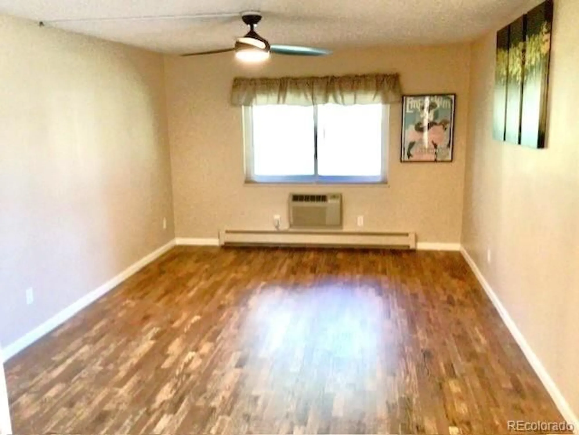 Property Slideshow image 8 of 13 | 13631 e marina dr 111, Aurora, CO, 80014
