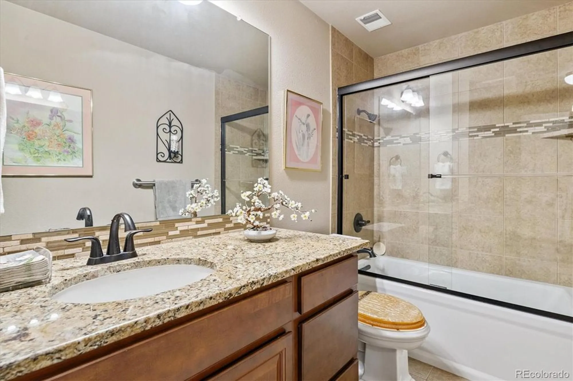 Property Slideshow image 20 of 50 | 605 s alton way apt 8d, Denver, CO, 80247