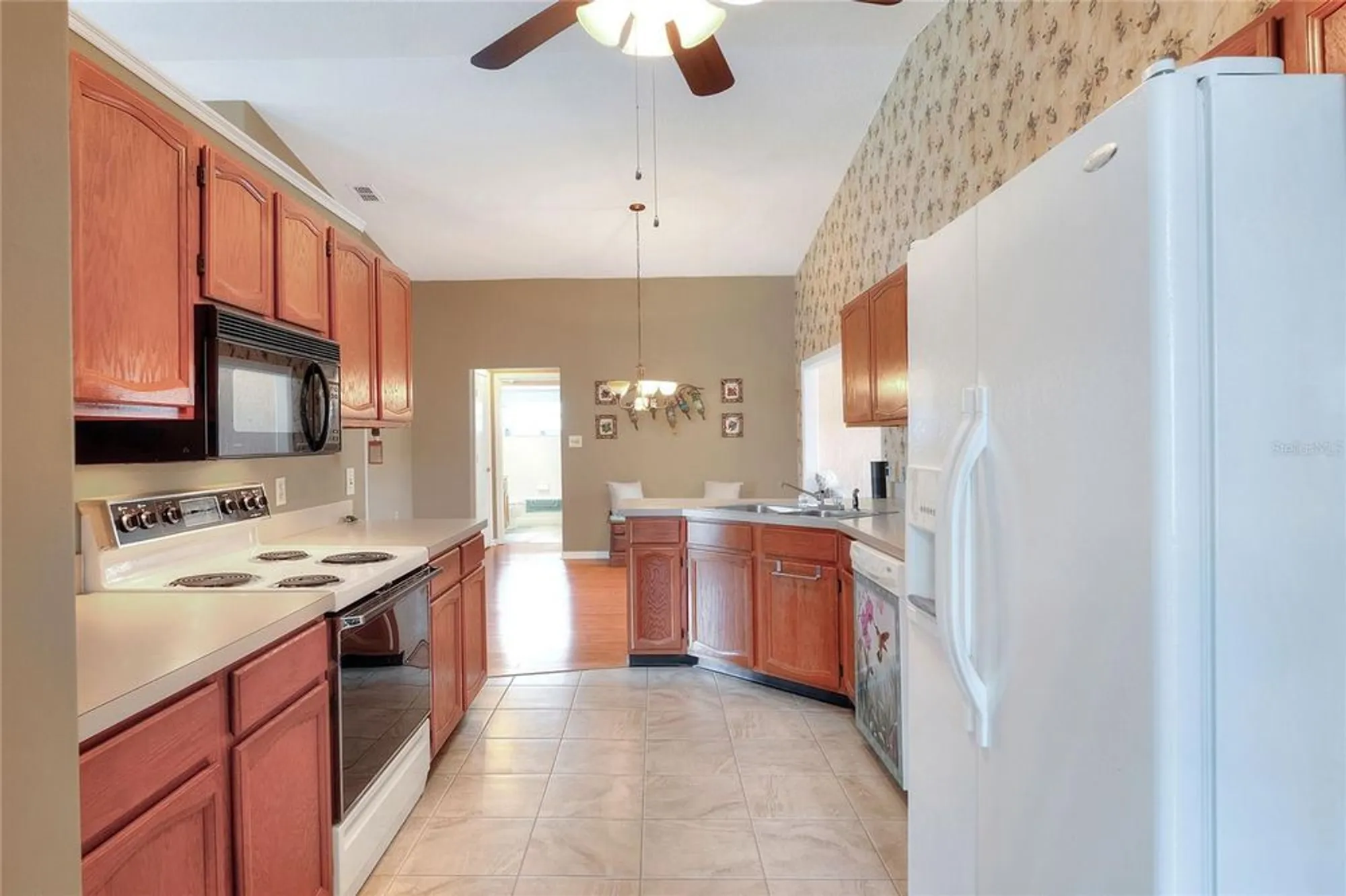 Property Slideshow image 14 of 82 | 6301 egret dr, Lakeland, FL, 33809
