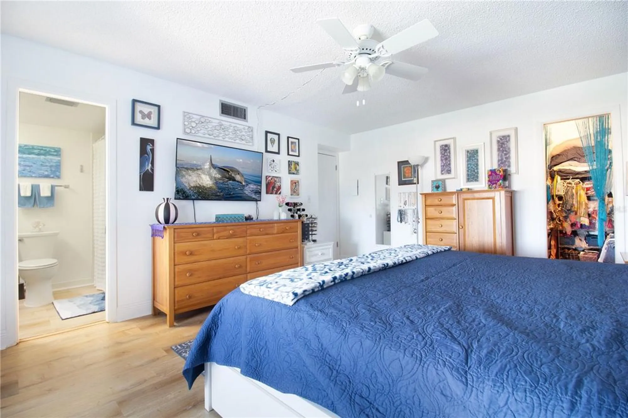 Property Slideshow image 14 of 31 | 4725 cove cir apt 207, Saint Petersburg, FL, 33708