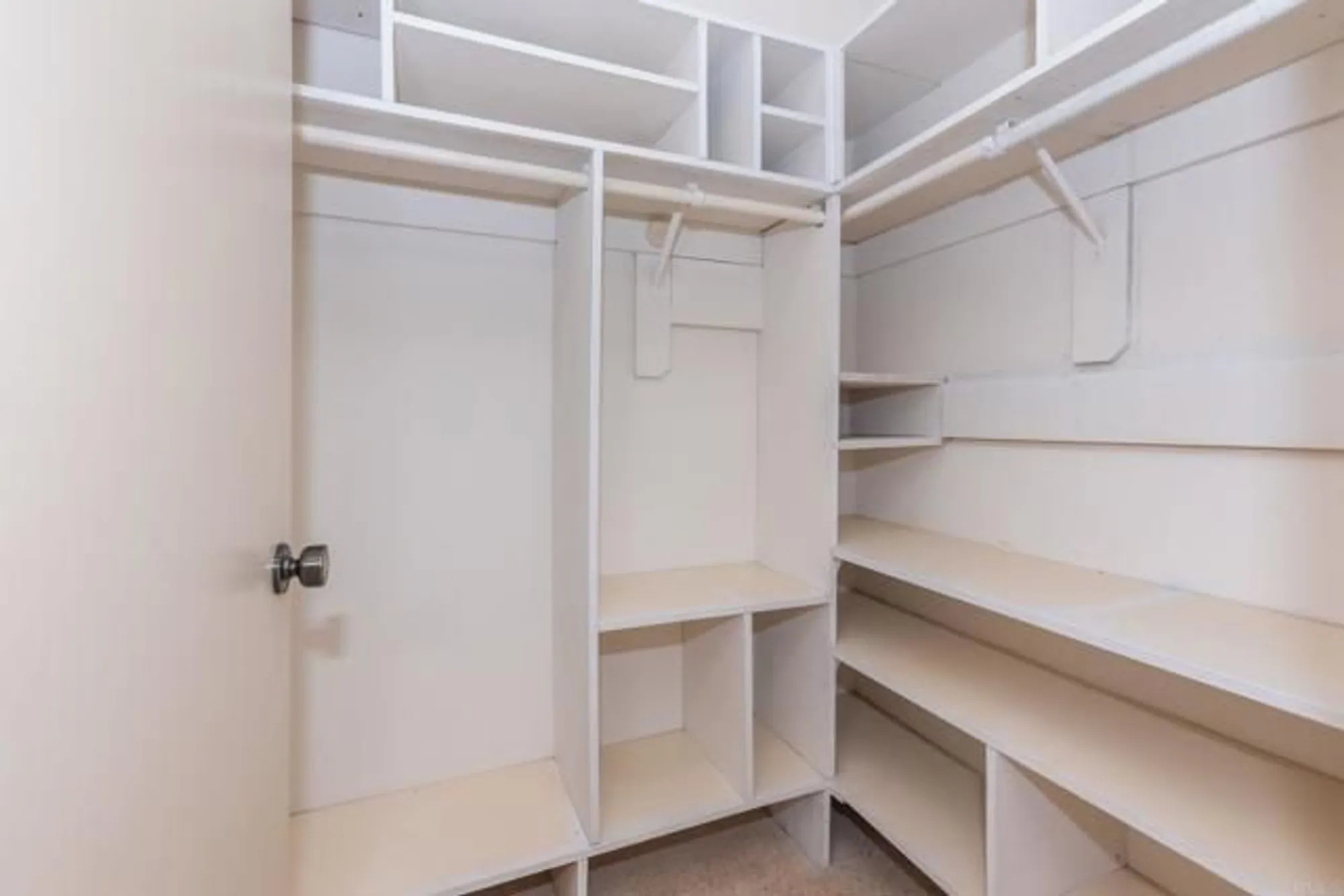 Property Slideshow image 13 of 29 | 1926 springdale ln, Encinitas, CA, 92024