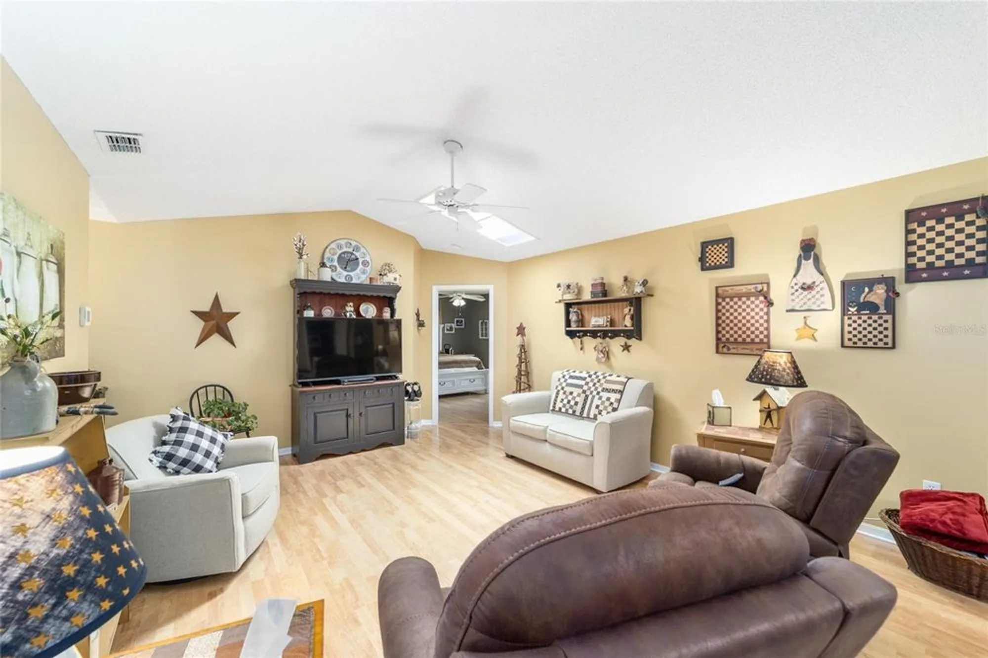 Property Slideshow image 11 of 44 | 6490 sw 84th st, Ocala, FL, 34476