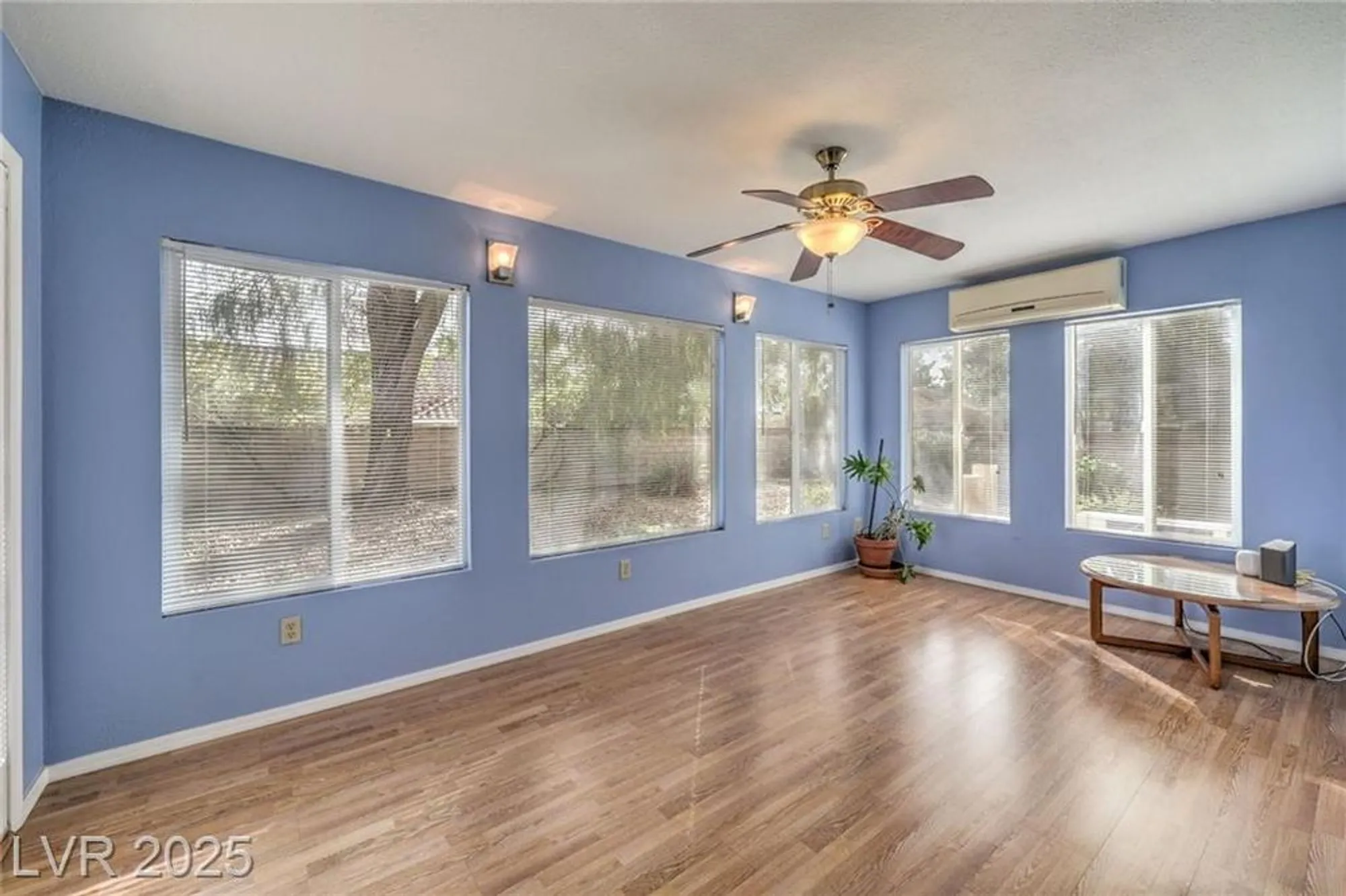 Property Slideshow image 19 of 53 | 3000 linkview dr, Las Vegas, NV, 89134