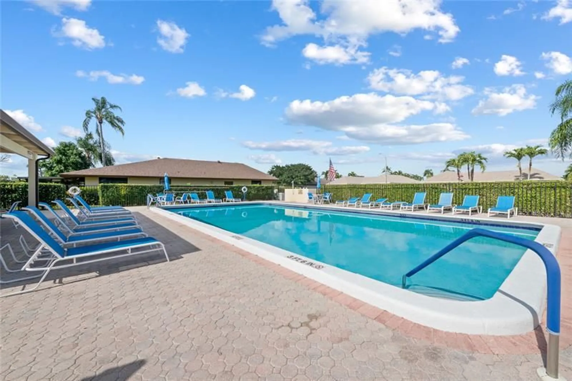 Property Slideshow image 35 of 43 | 10911 greentrail dr, Boynton Beach, FL, 33436