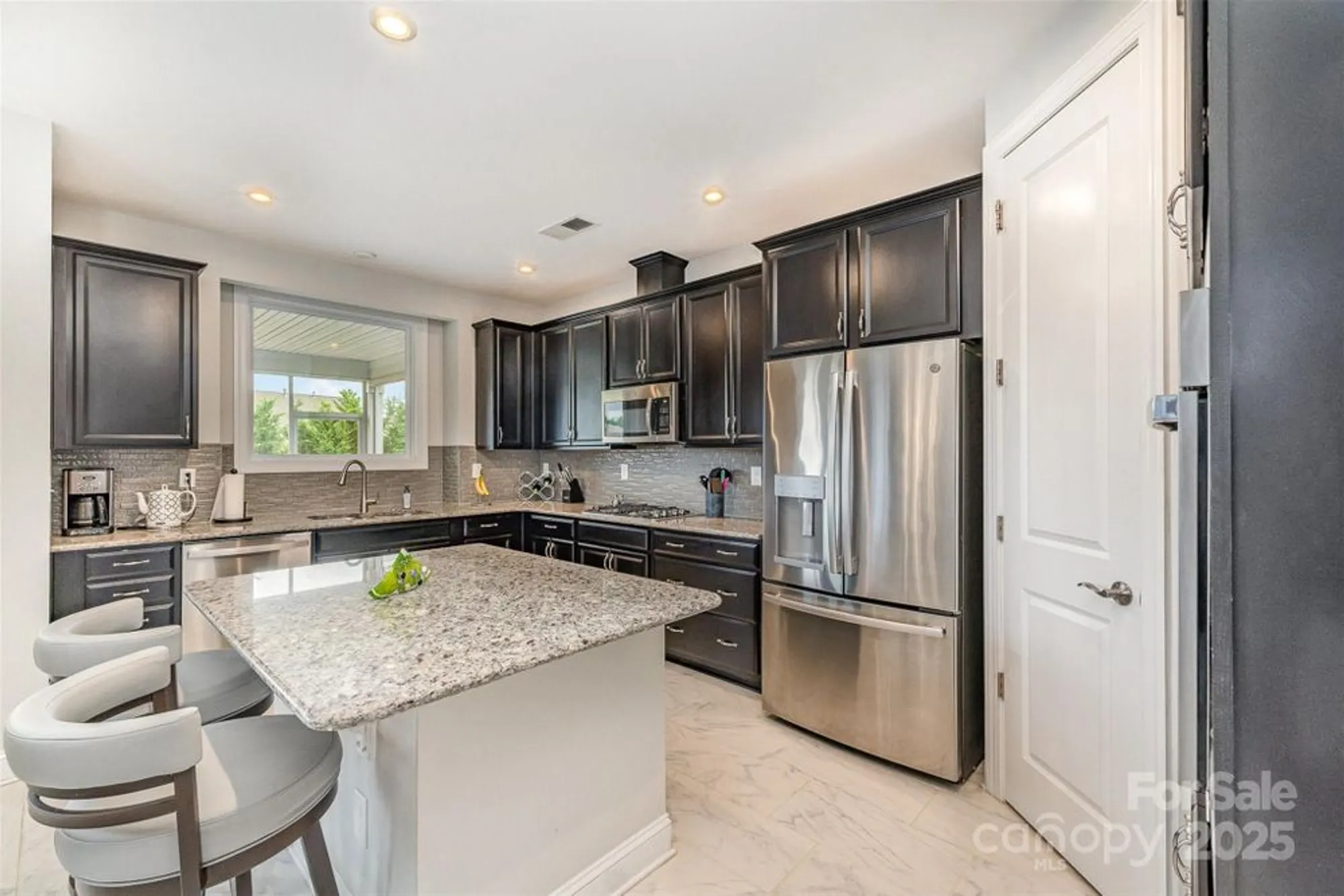 Property Slideshow image 18 of 34 | 7025 overjoyed crossing, Charlotte, NC, 28215