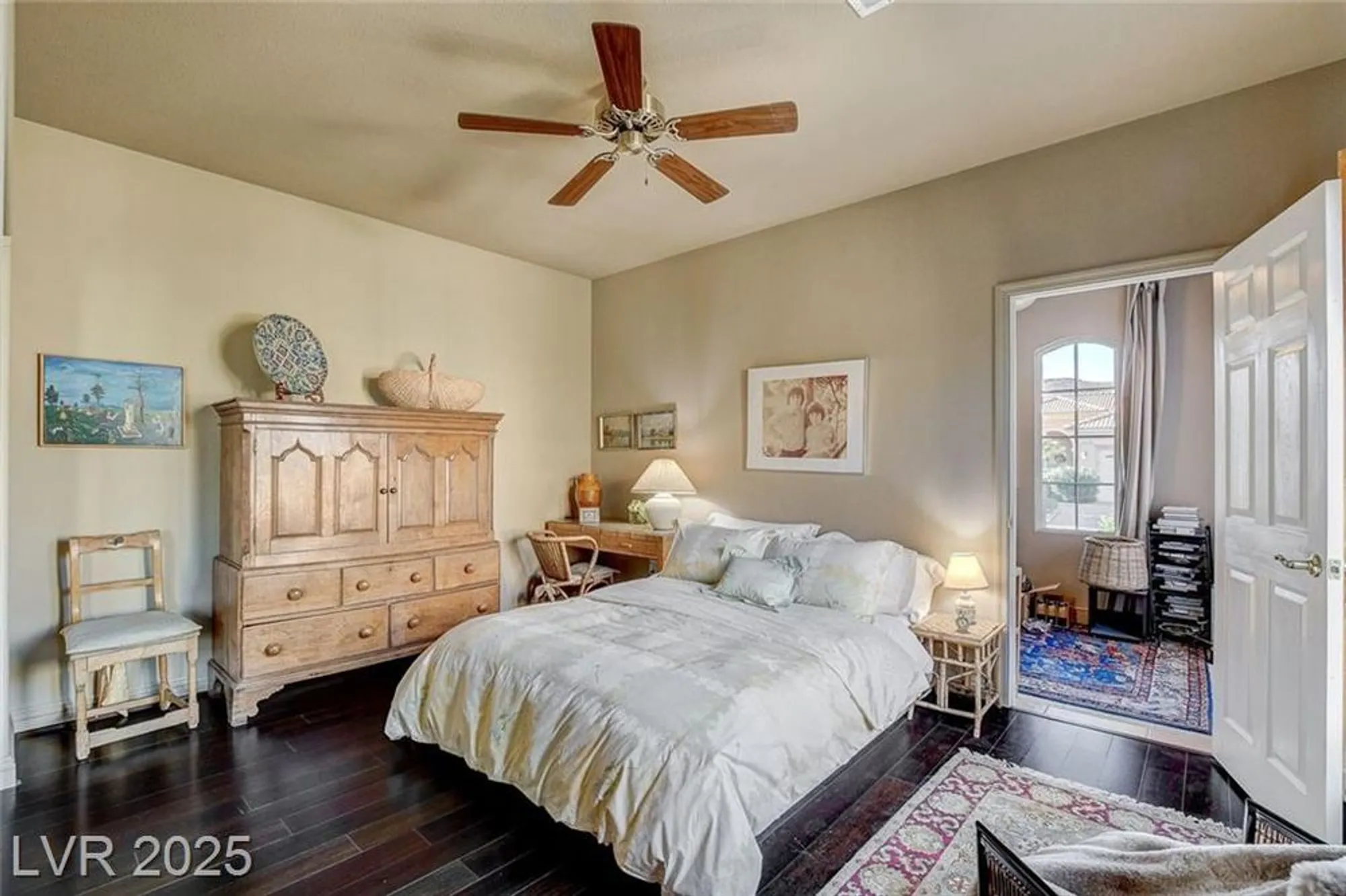 Property Slideshow image 33 of 56 | 5152 vincitor st, Las Vegas, NV, 89135