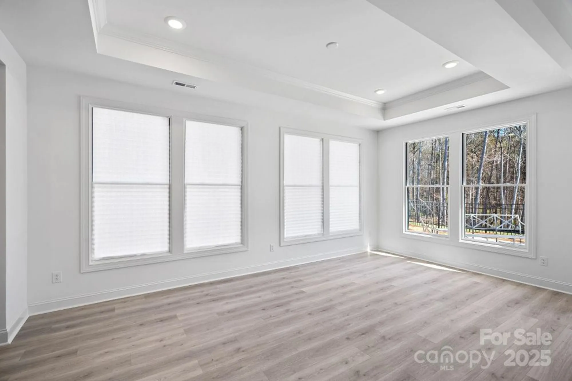 Property Slideshow image 19 of 39 | 218 alenda lux cir, Mooresville, NC, 28115