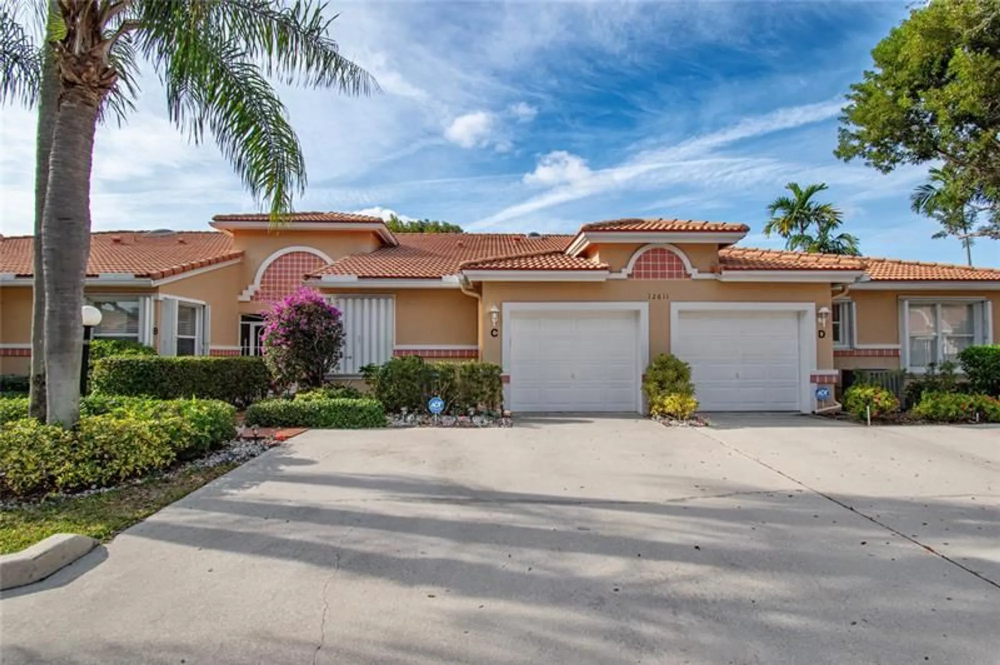 Property Slideshow image 4 of 34 | 12611 crystal pointe dr c, Boynton Beach, FL, 33437