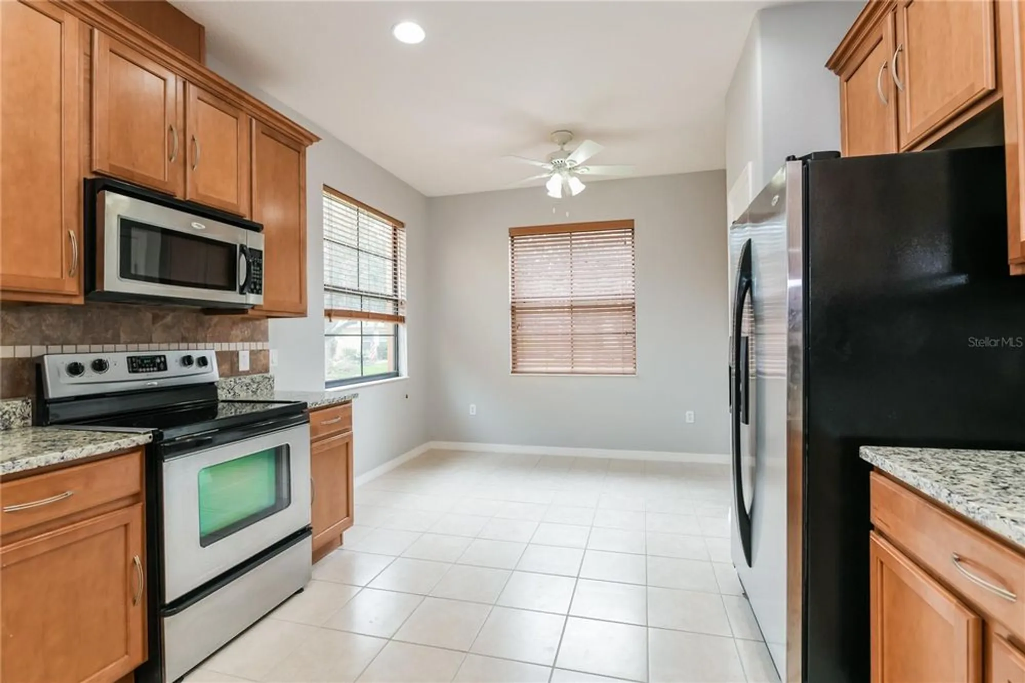 Property Slideshow image 5 of 16 | 505 millifiora ln, Kissimmee, FL, 34759