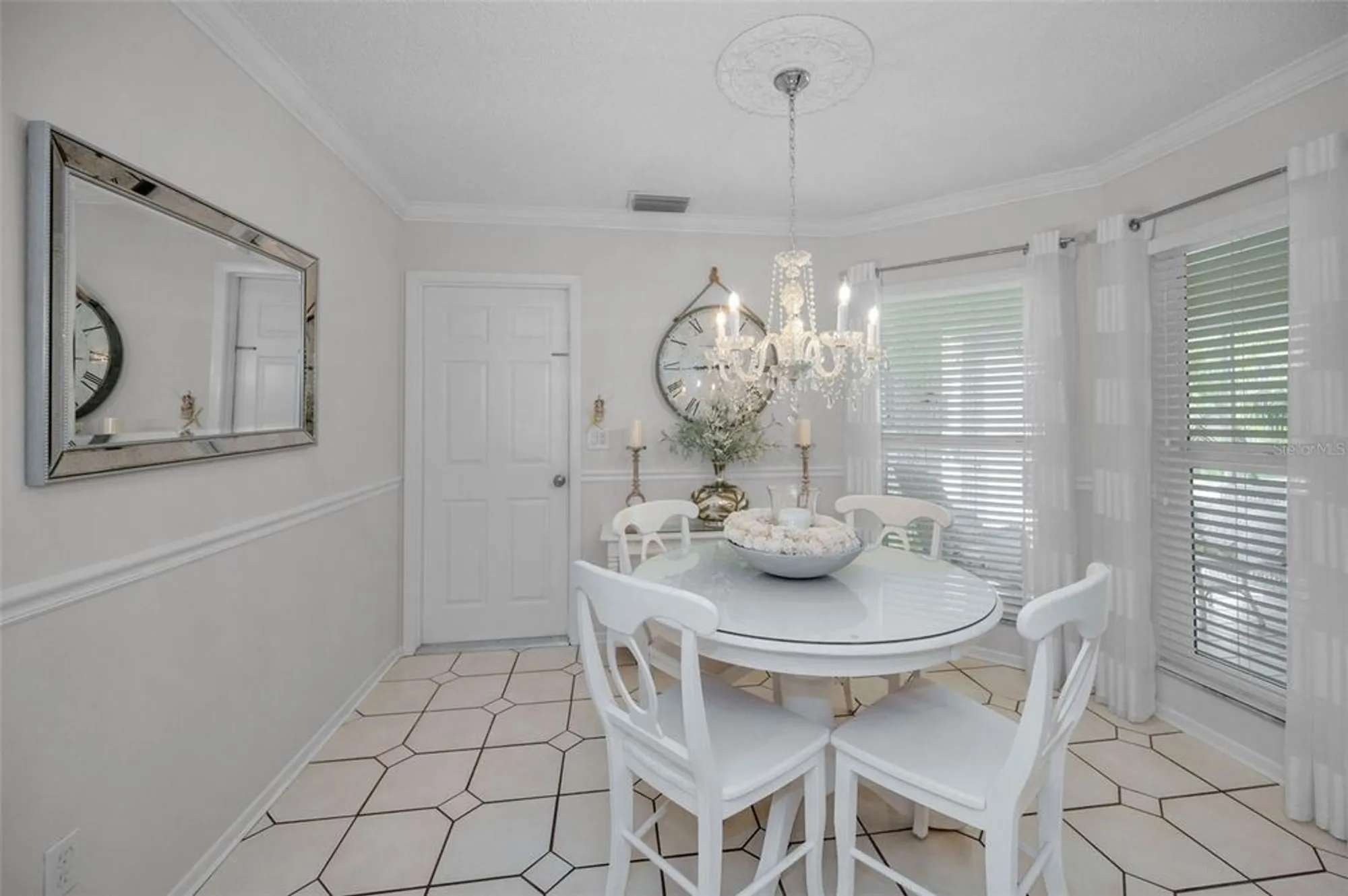 Property Slideshow image 16 of 58 | 1199 woodfield ct, Palm Harbor, FL, 34684
