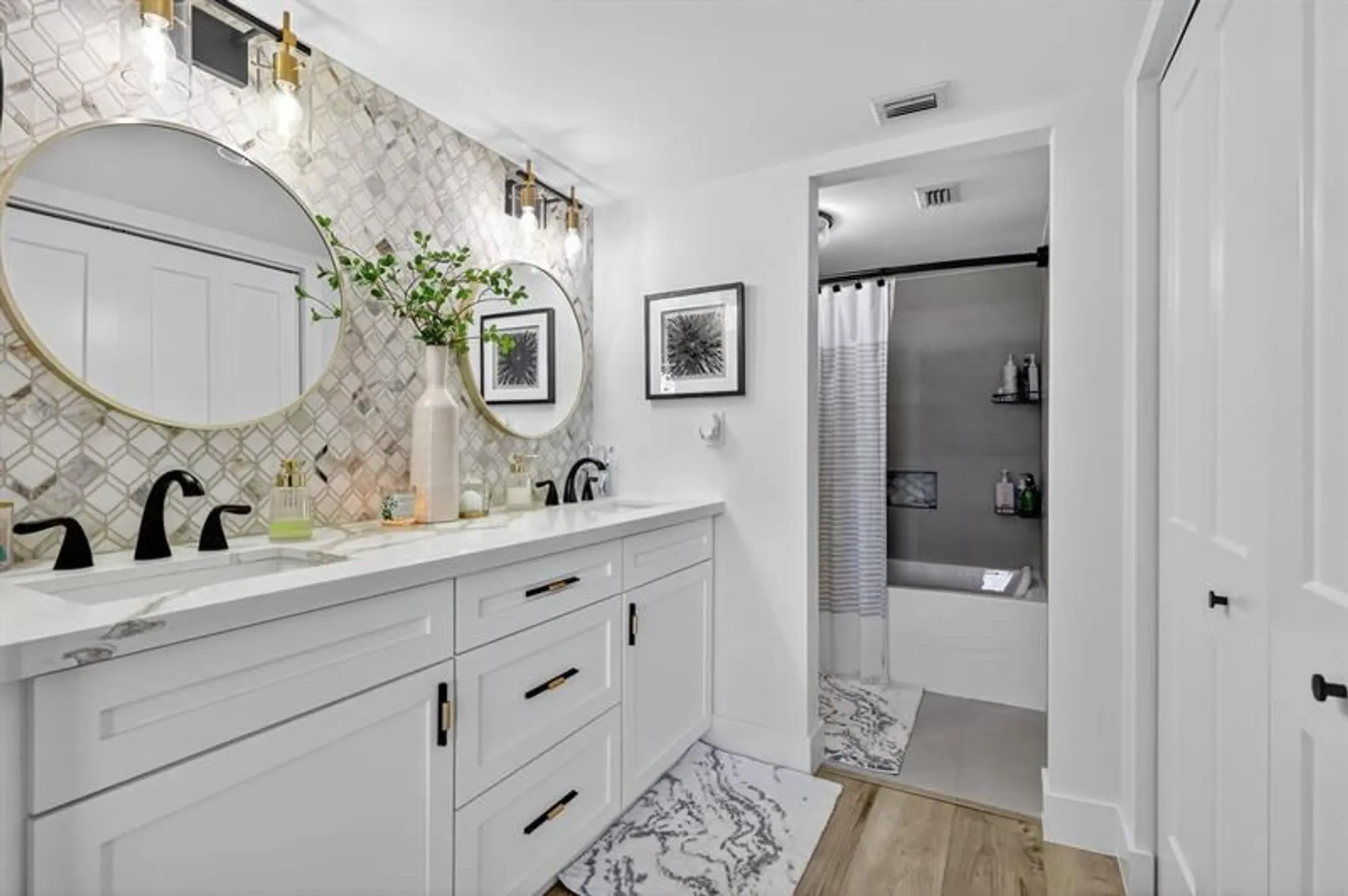 Property Slideshow image 36 of 52 | 1000 colony point cir 501, Pembroke Pines, FL, 33026