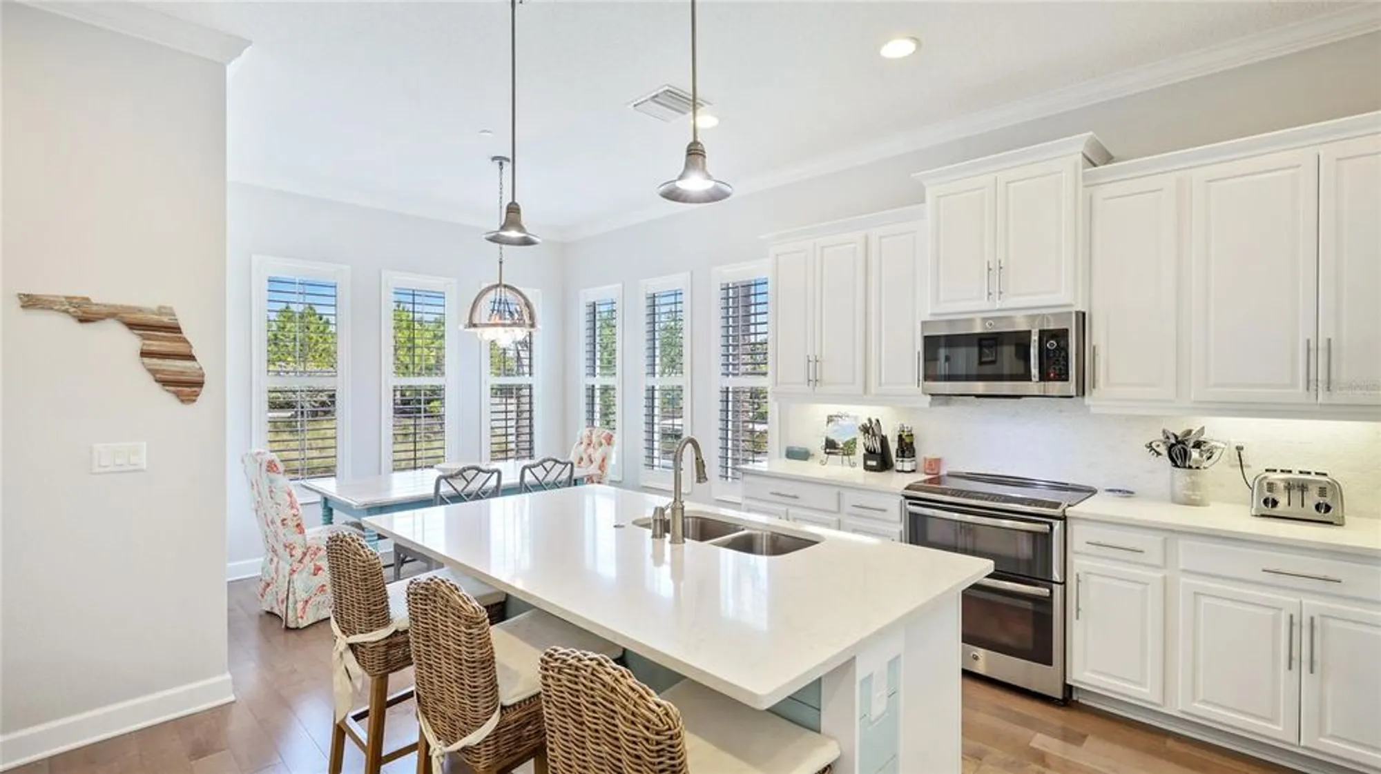 Property Slideshow image 9 of 41 | 283 saint lucia dr unit 101, Bradenton, FL, 34209