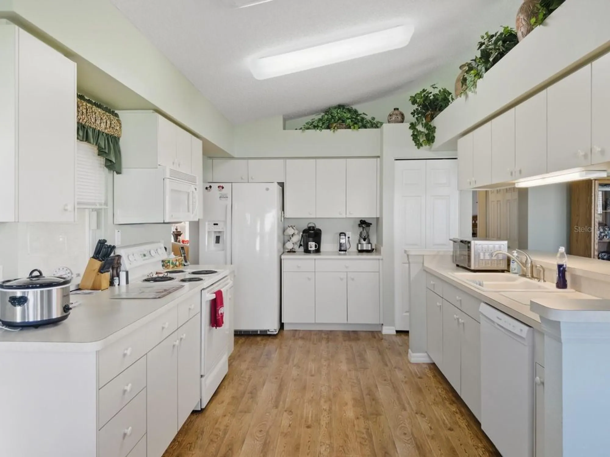 Property Slideshow image 11 of 64 | 11143 brooklawn dr, Hudson, FL, 34667