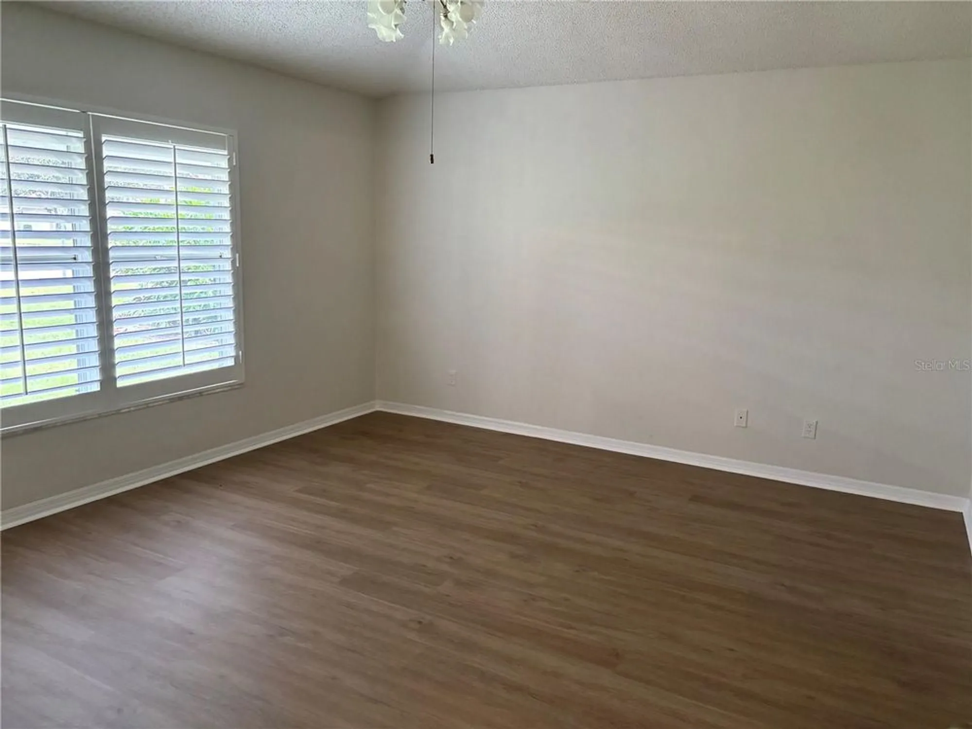 Property Slideshow image 11 of 17 | 1001 otter mill way # 1001, Sun City Center, FL, 33573